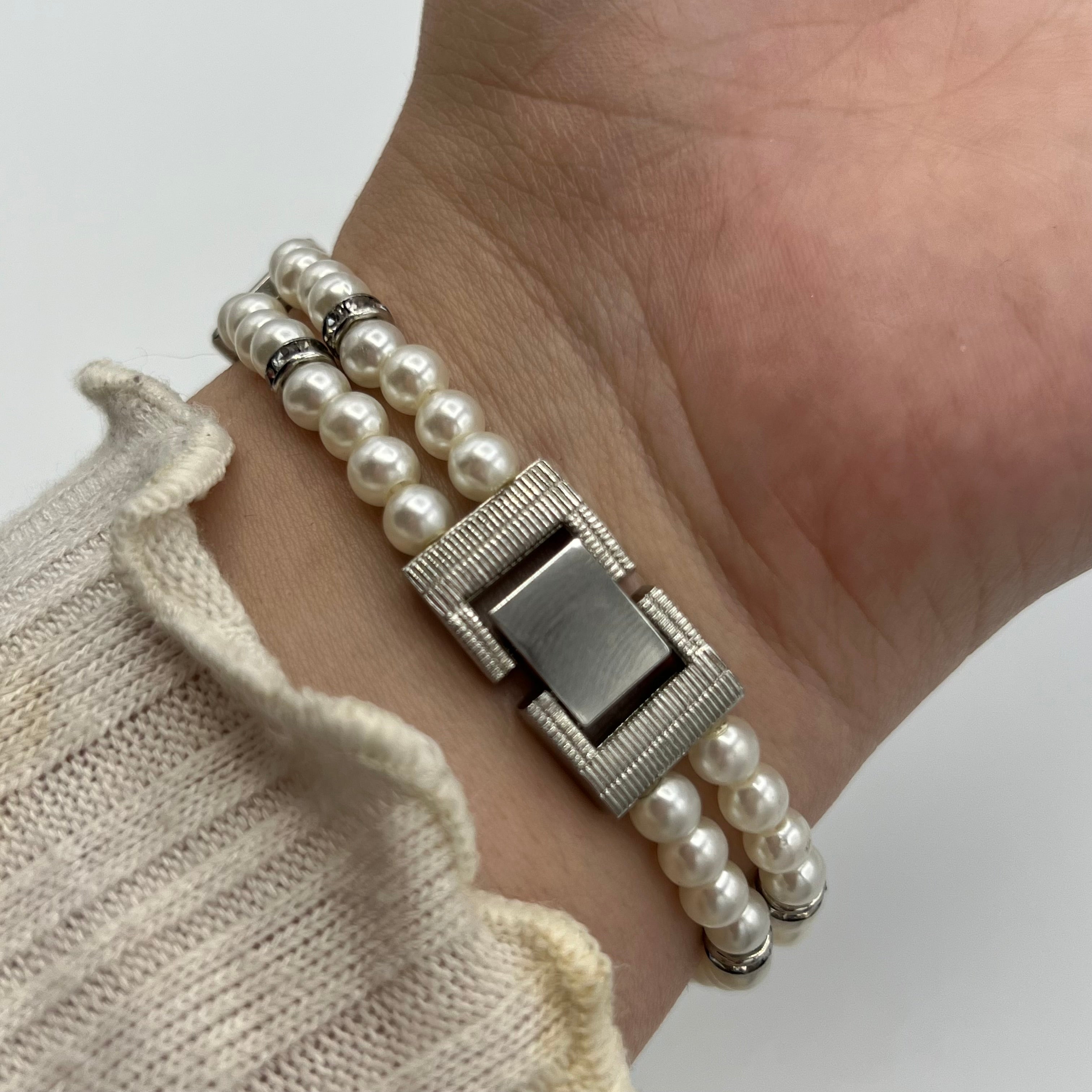 🤍 Pearl Beaded Diamanté Silver-Toned Watch