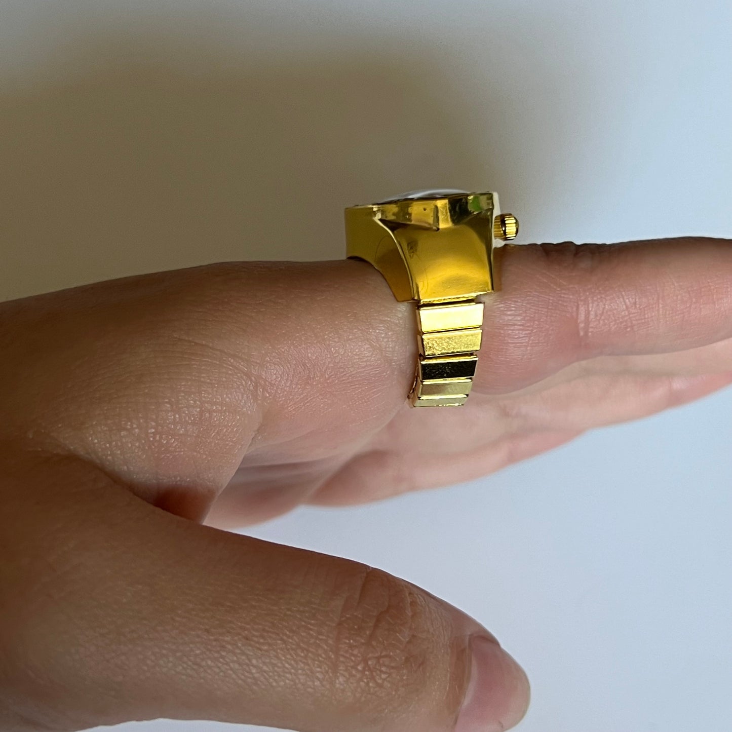 💛 Gold-Toned Heart Watch Ring