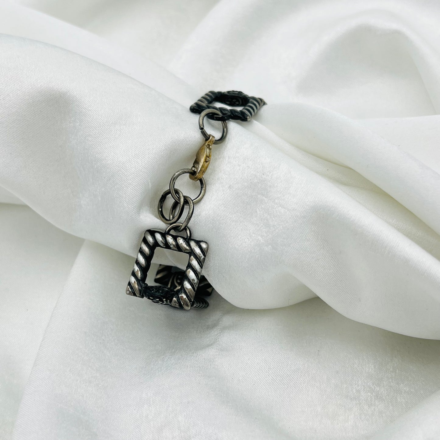 🩶 Gothic Style Watch