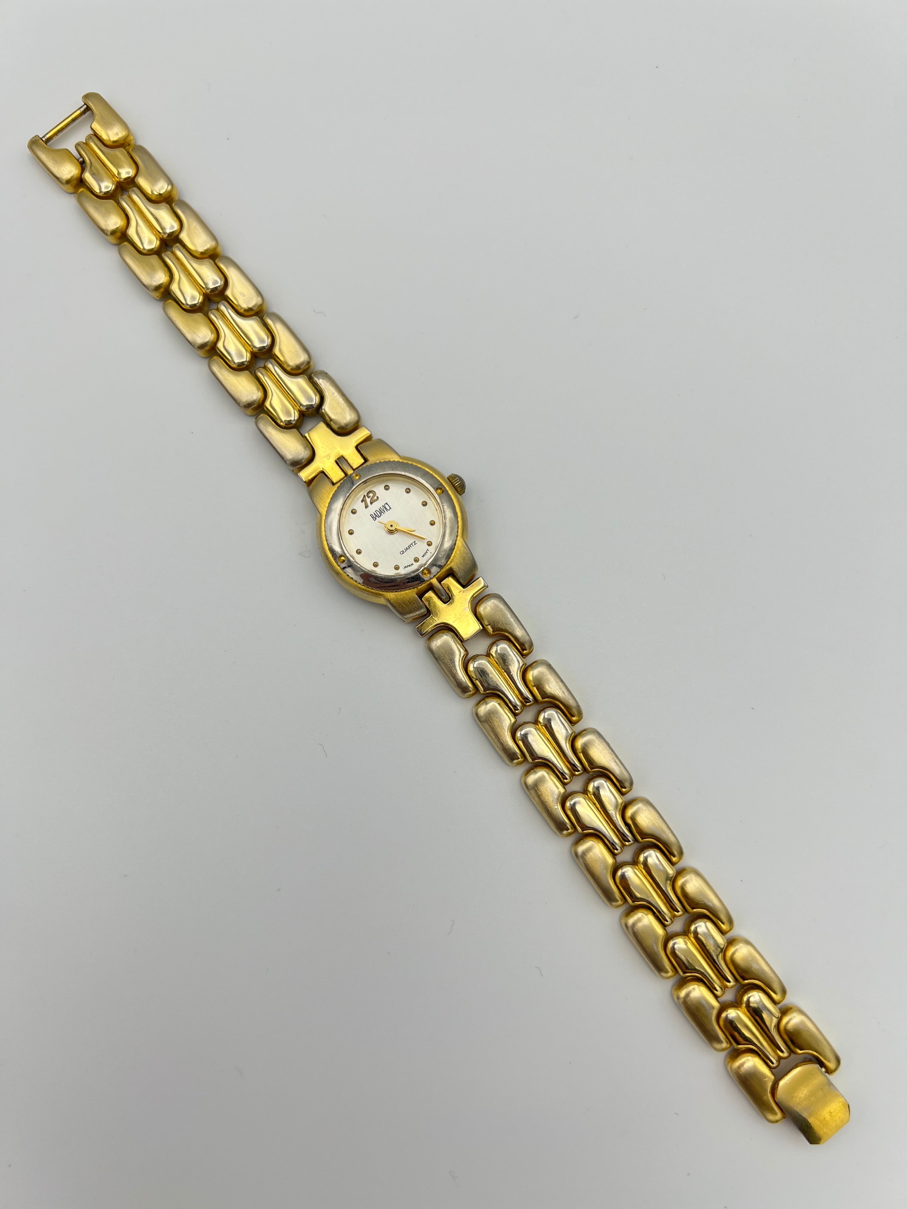 💛 Gold Round Face Watch