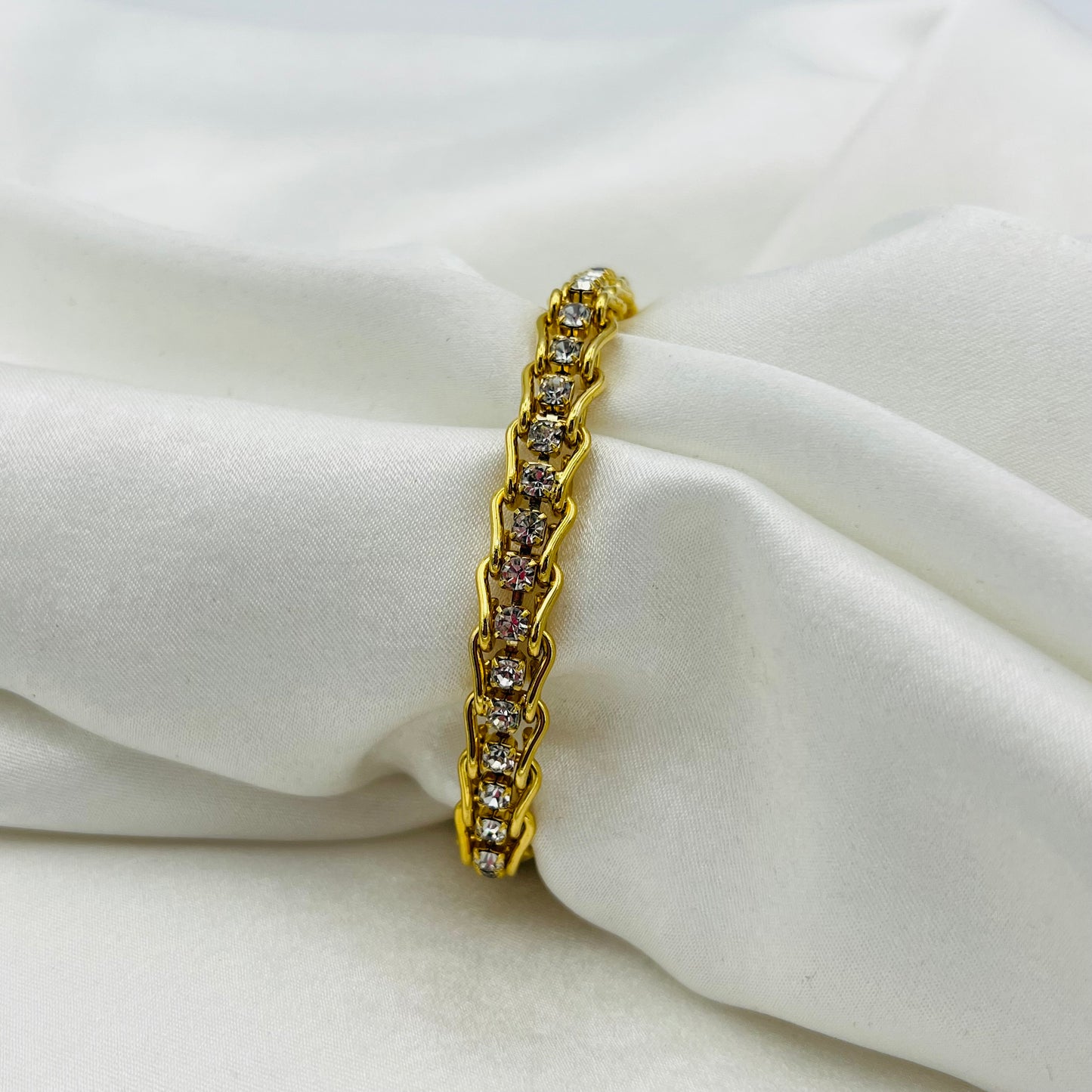 ✨ Diamanté Bracelet