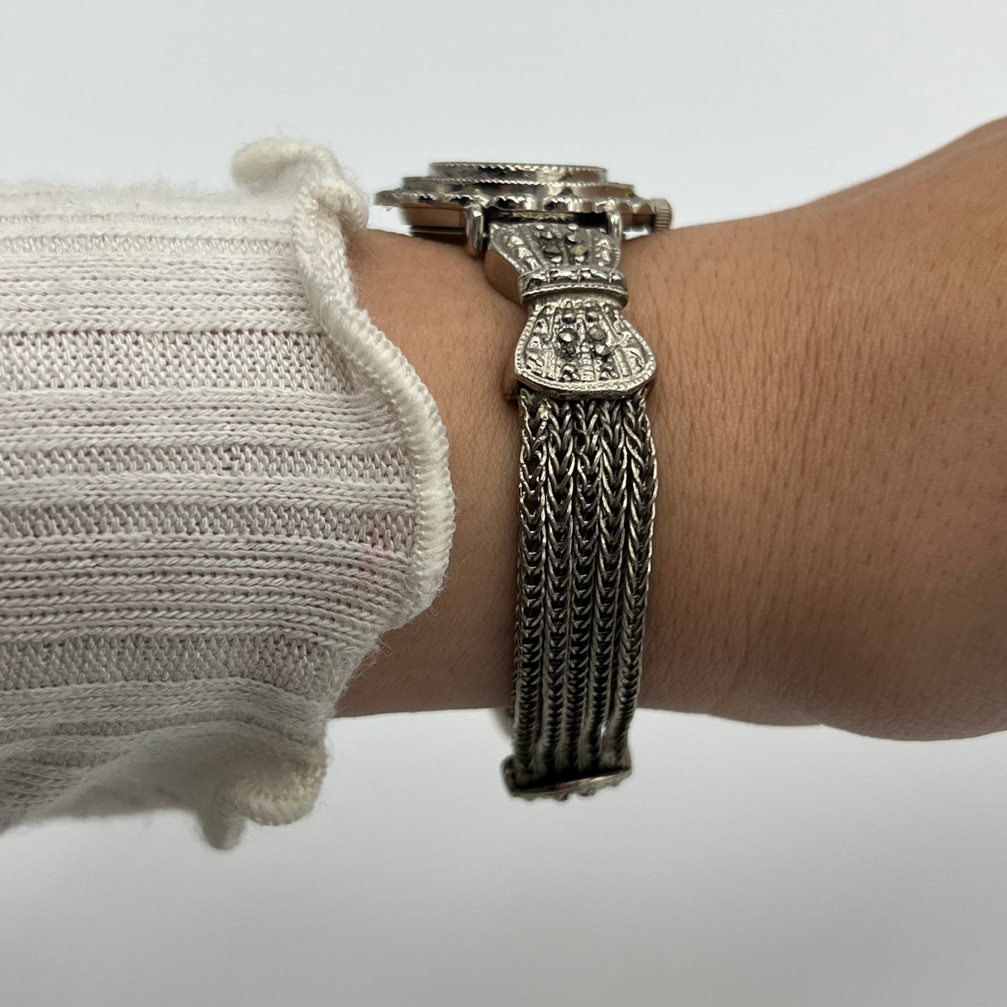 Art Deco Style Watch with Bow Detailing