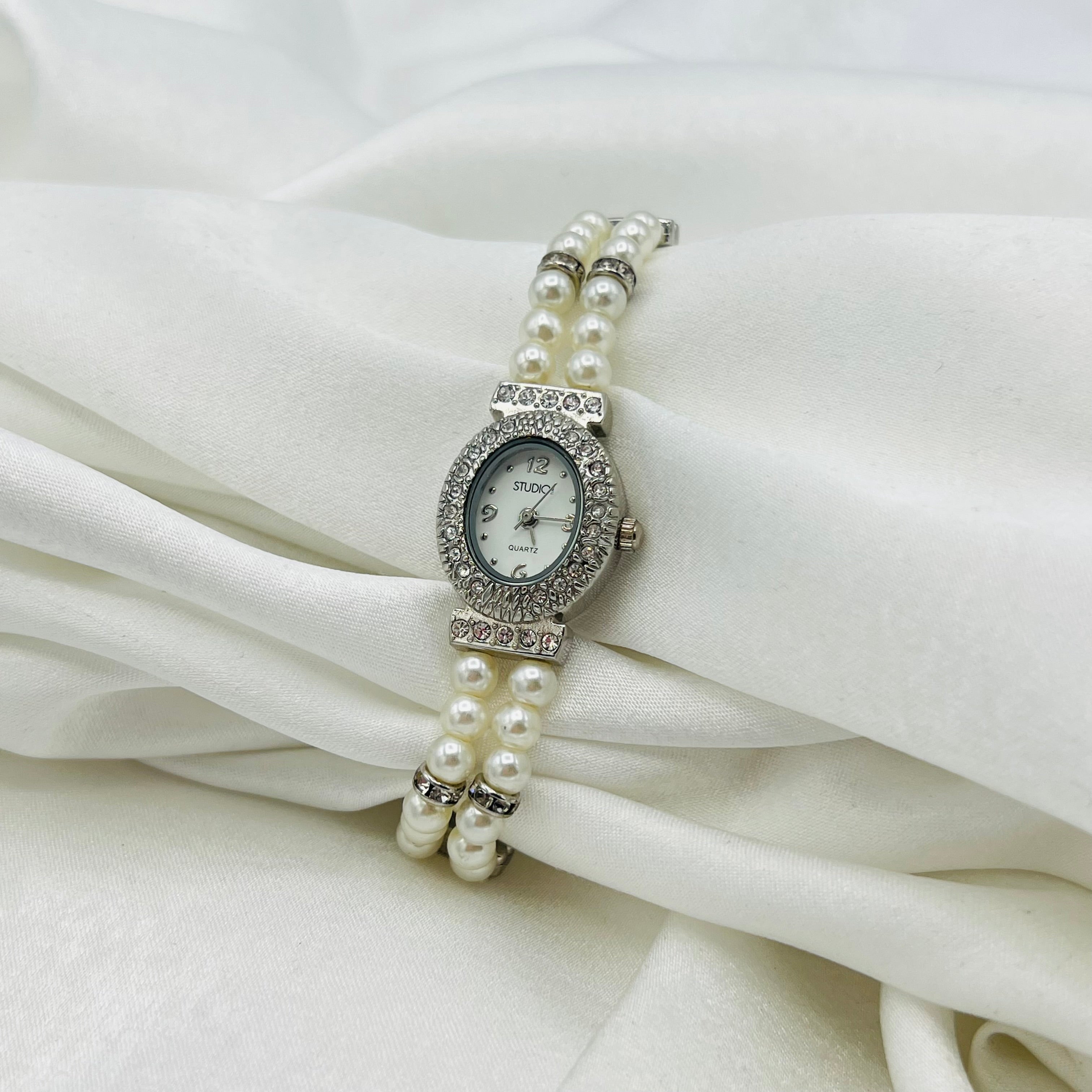 🤍 Pearl Beaded Diamanté Silver-Toned Watch