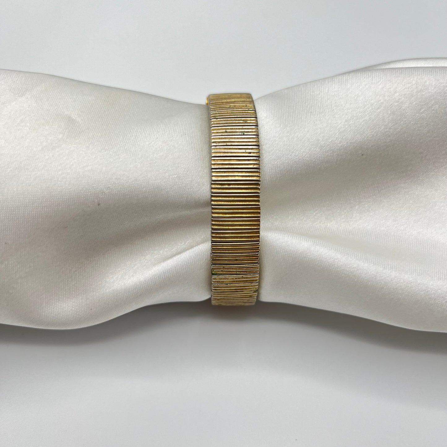 Dainty Pulsar Watch