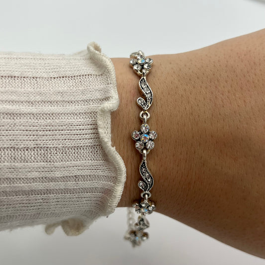 Silver-Toned Flower Bracelet