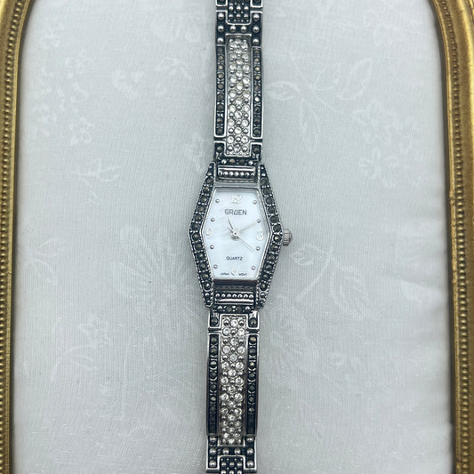 Art Deco Gruen Watch with Mother of Pearl Dial