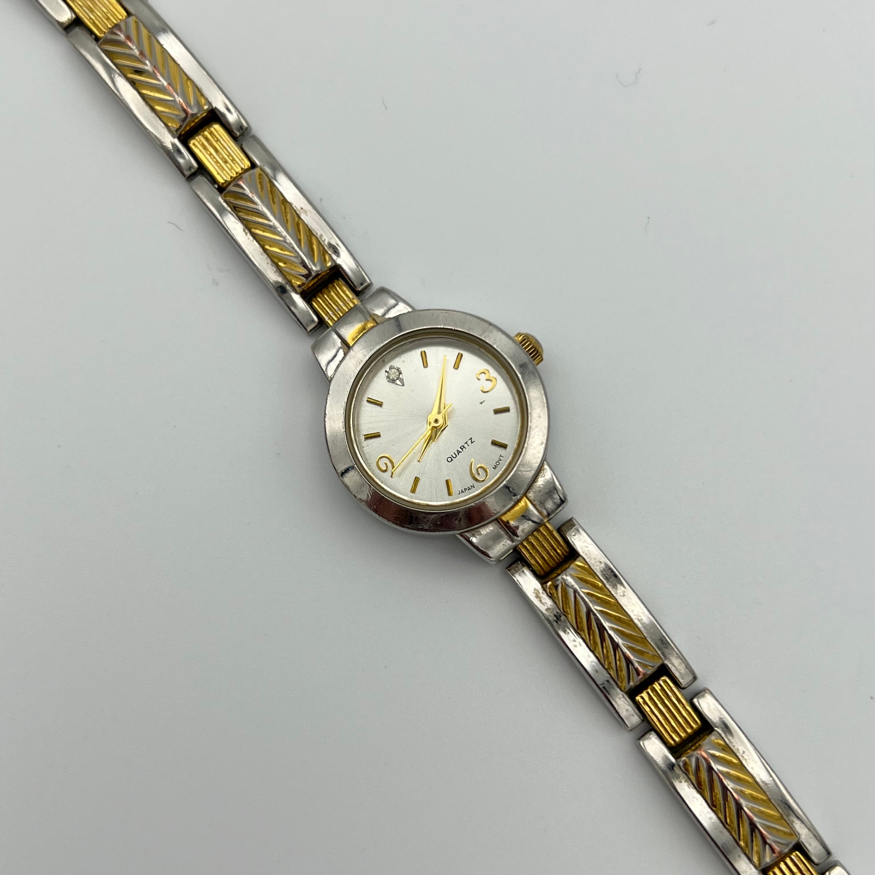 💛🩶 Two Toned Round Face Watch