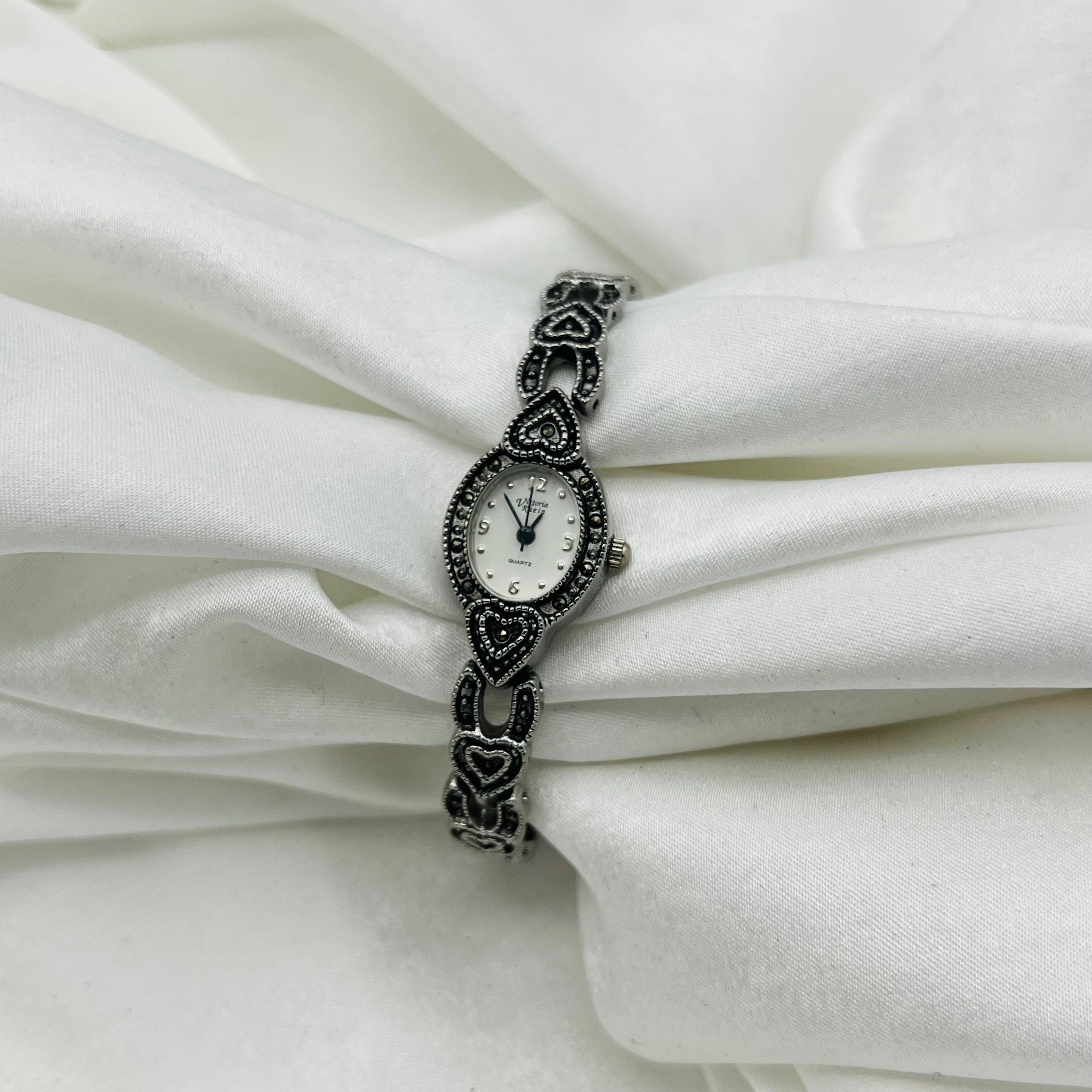 🩶 Silver-Toned Heart Art Deco Watch
