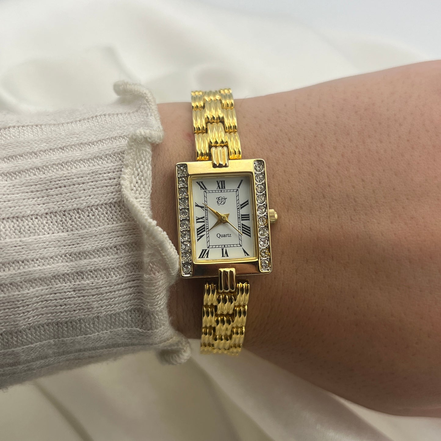 Elizabeth Taylor Gold-Toned Watch Similar to the Cartier Tank American. Price: ~$13,000