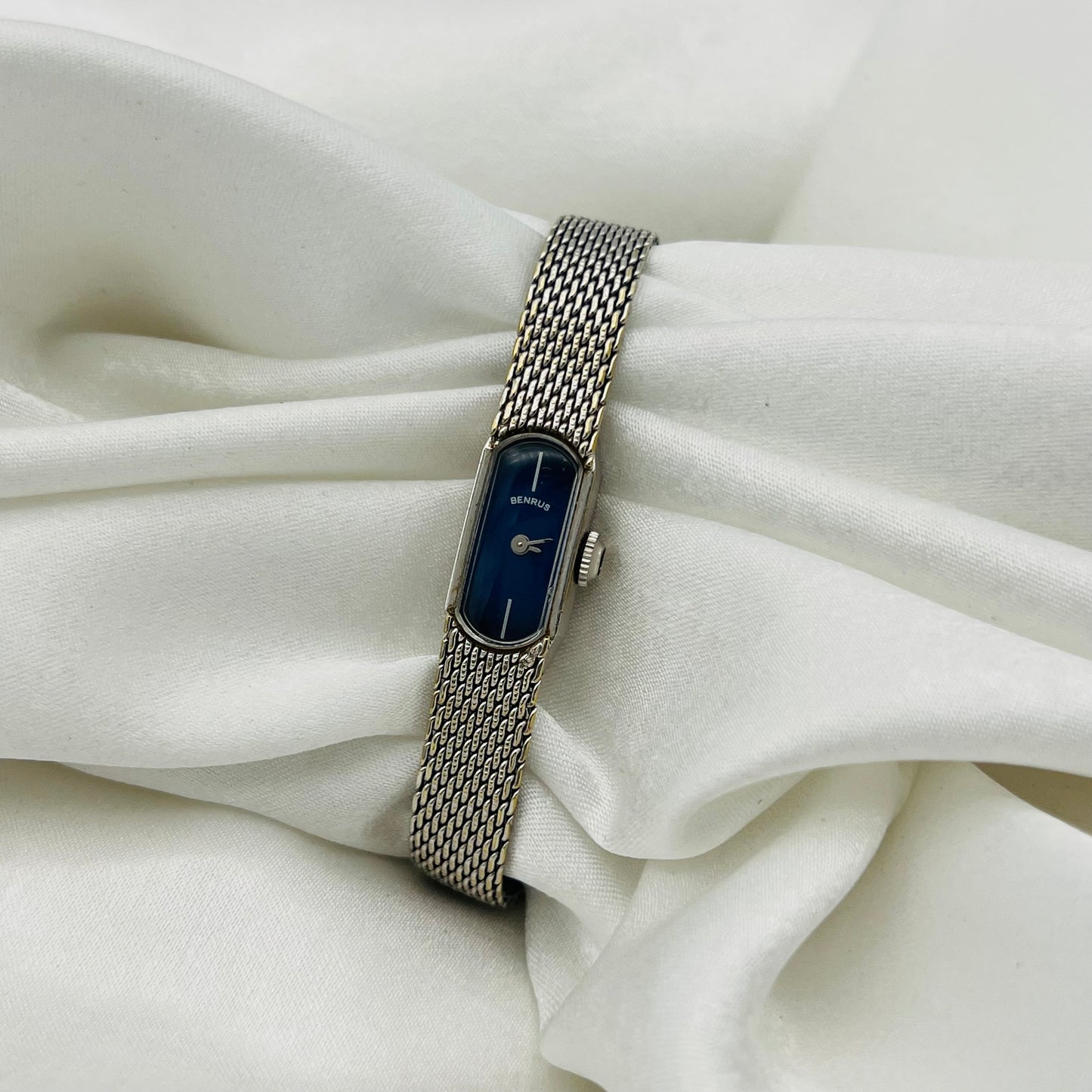 RARE Benrus 1960s Dainty Navy Dial Watch