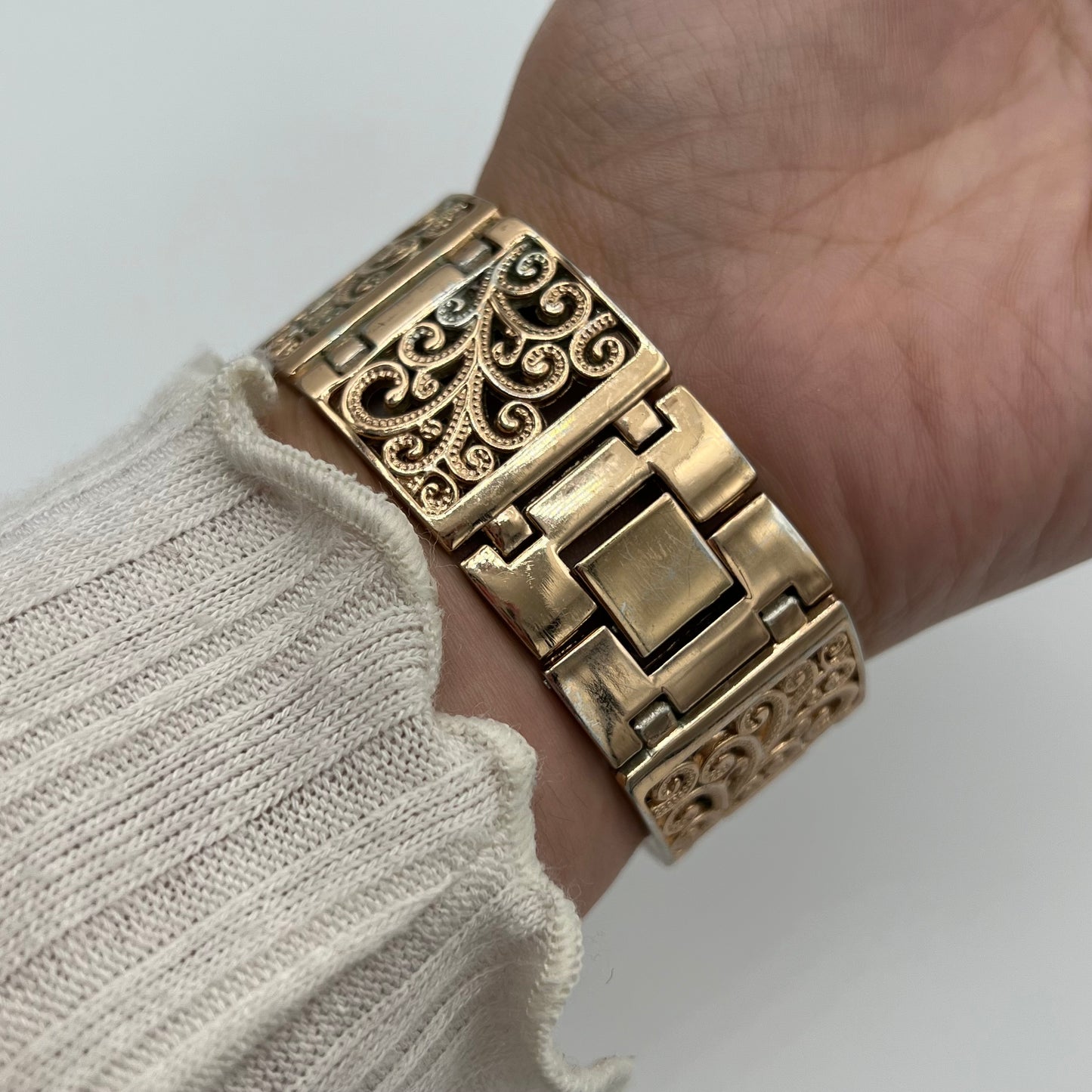 Rose Gold-Toned Intricate Detailed Watch