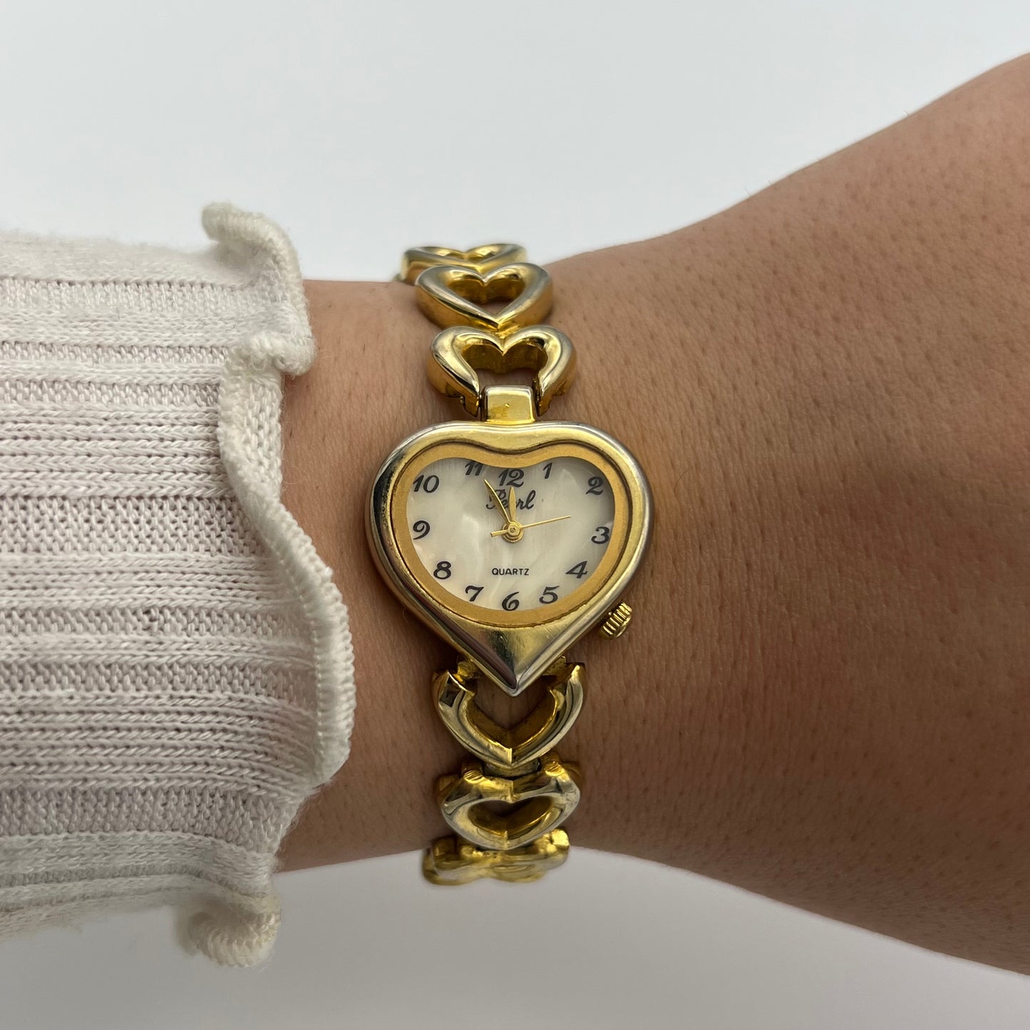 💛 Gold-Toned Heart Dial Watch