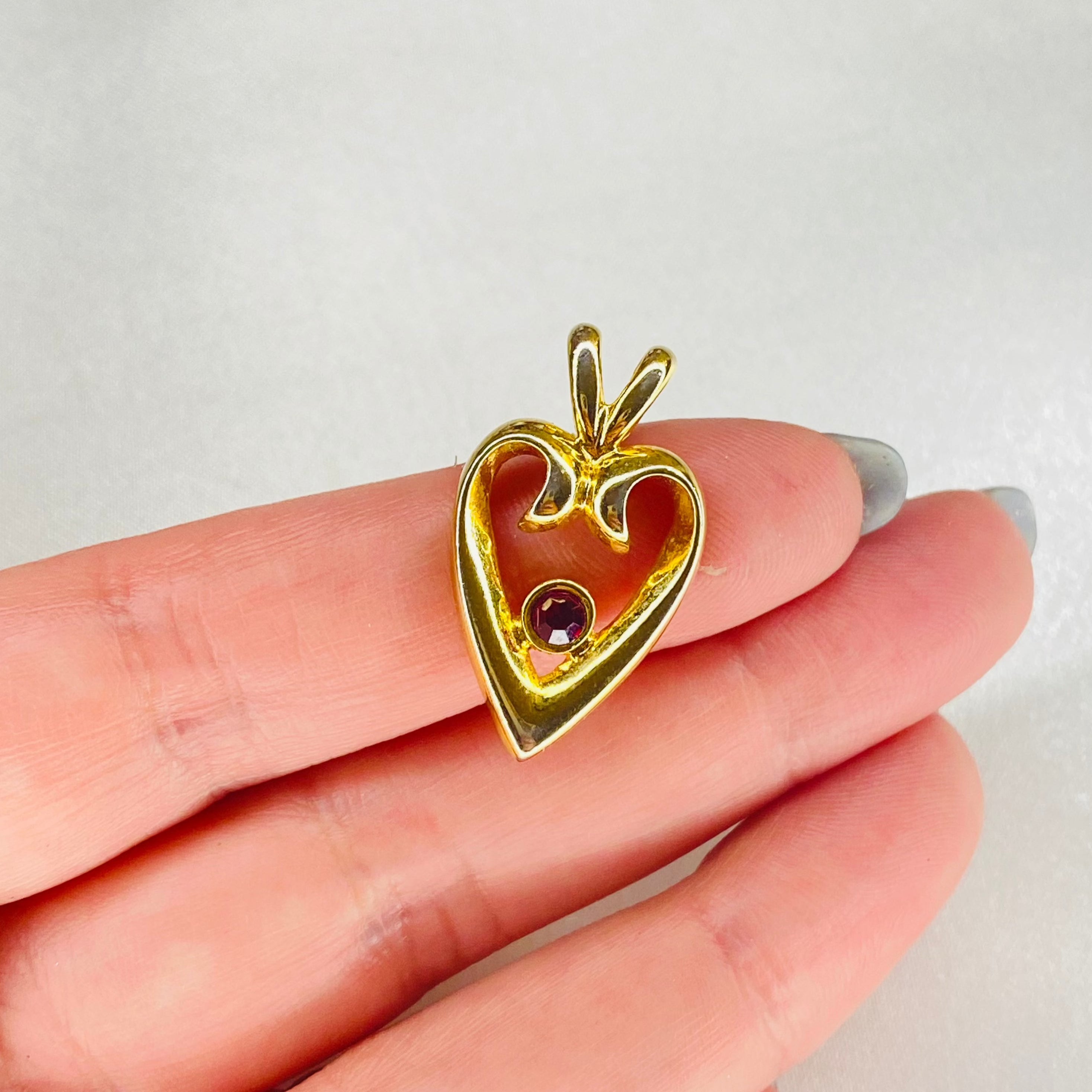 Dainty Heart Pendant