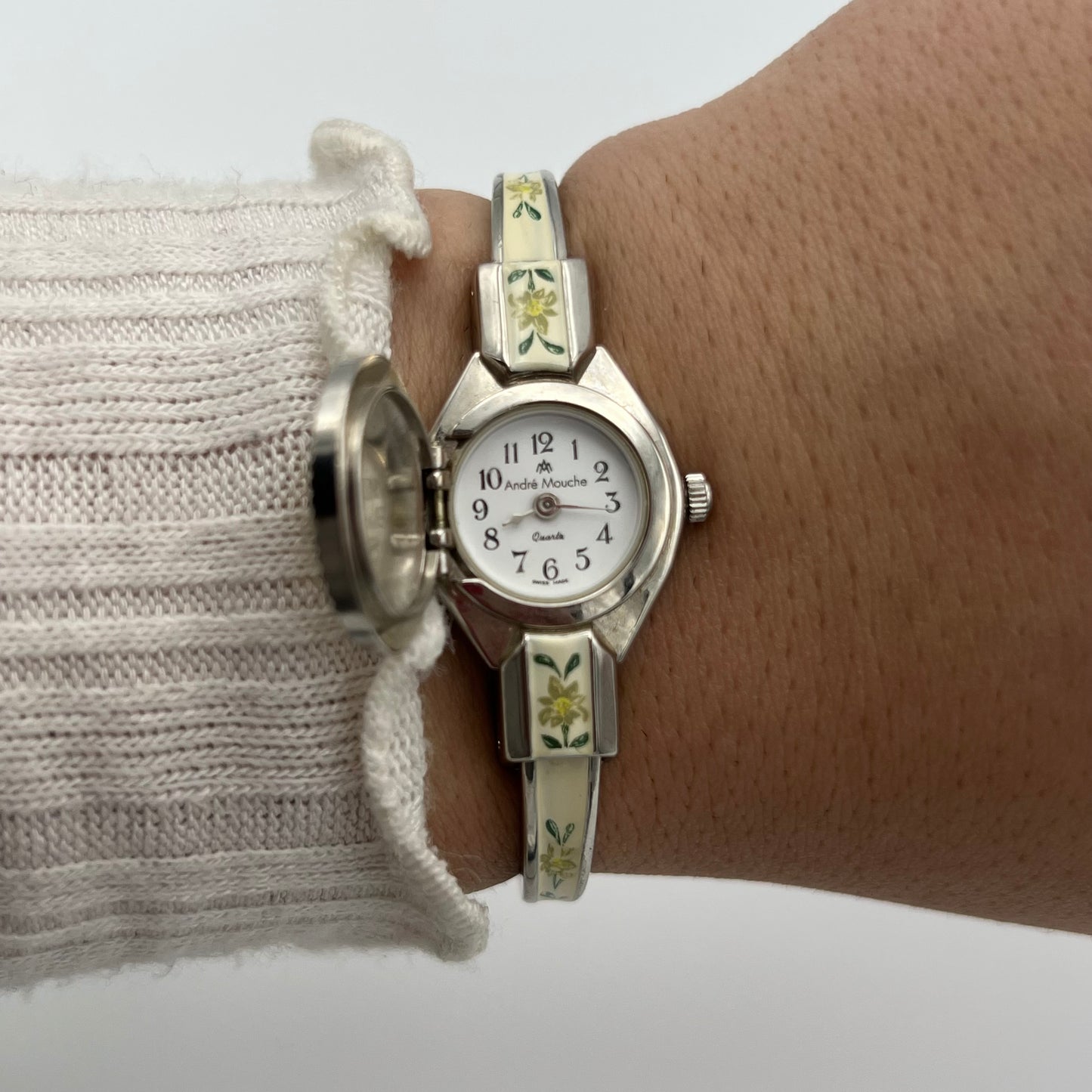 RARE Andre Mouche Flower Peek-a-boo Watch