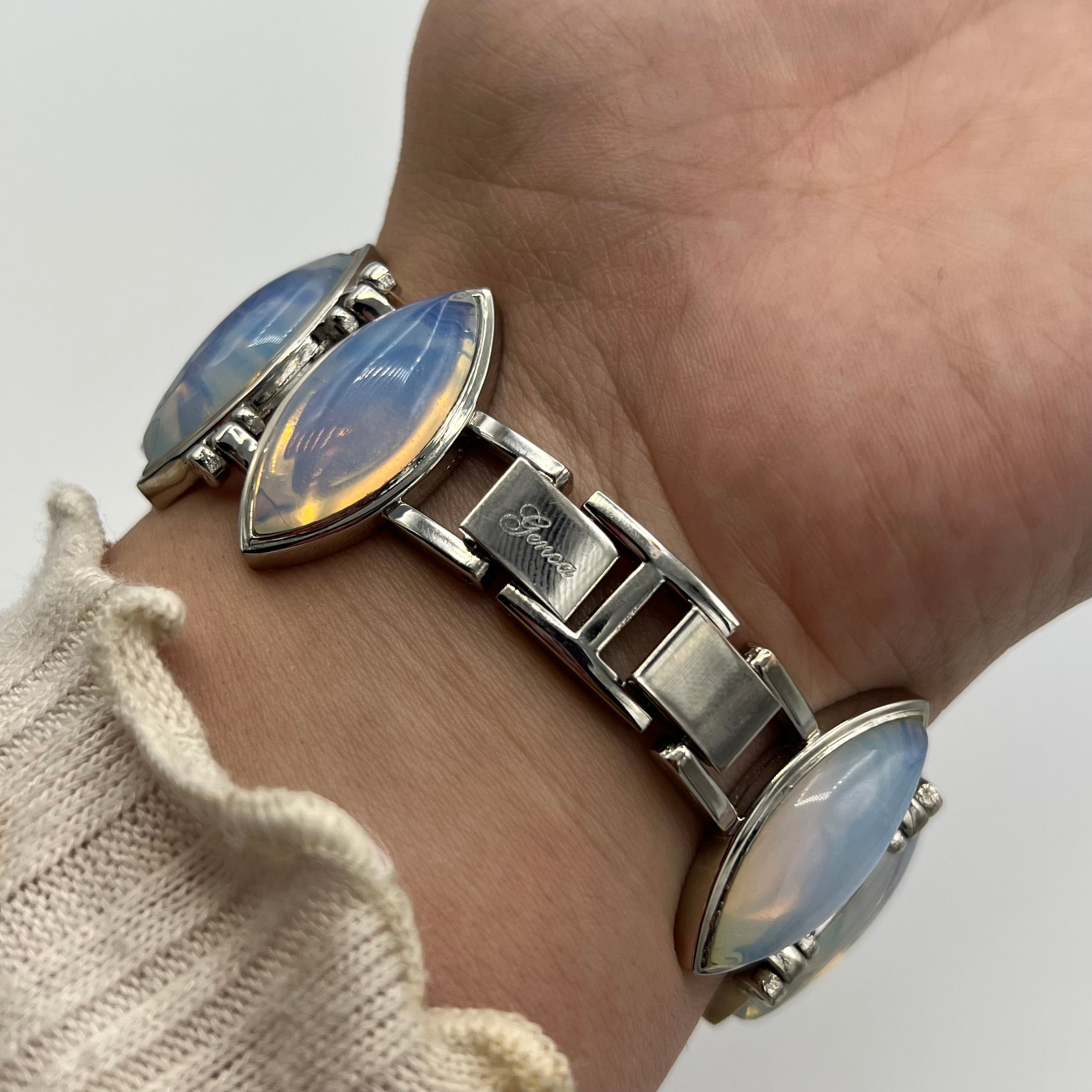 🤍✨ Irridescent Statement Watch