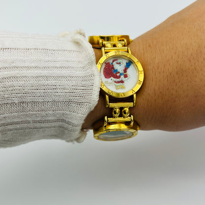 🎄🎅 Gold-Toned Holiday Watch
