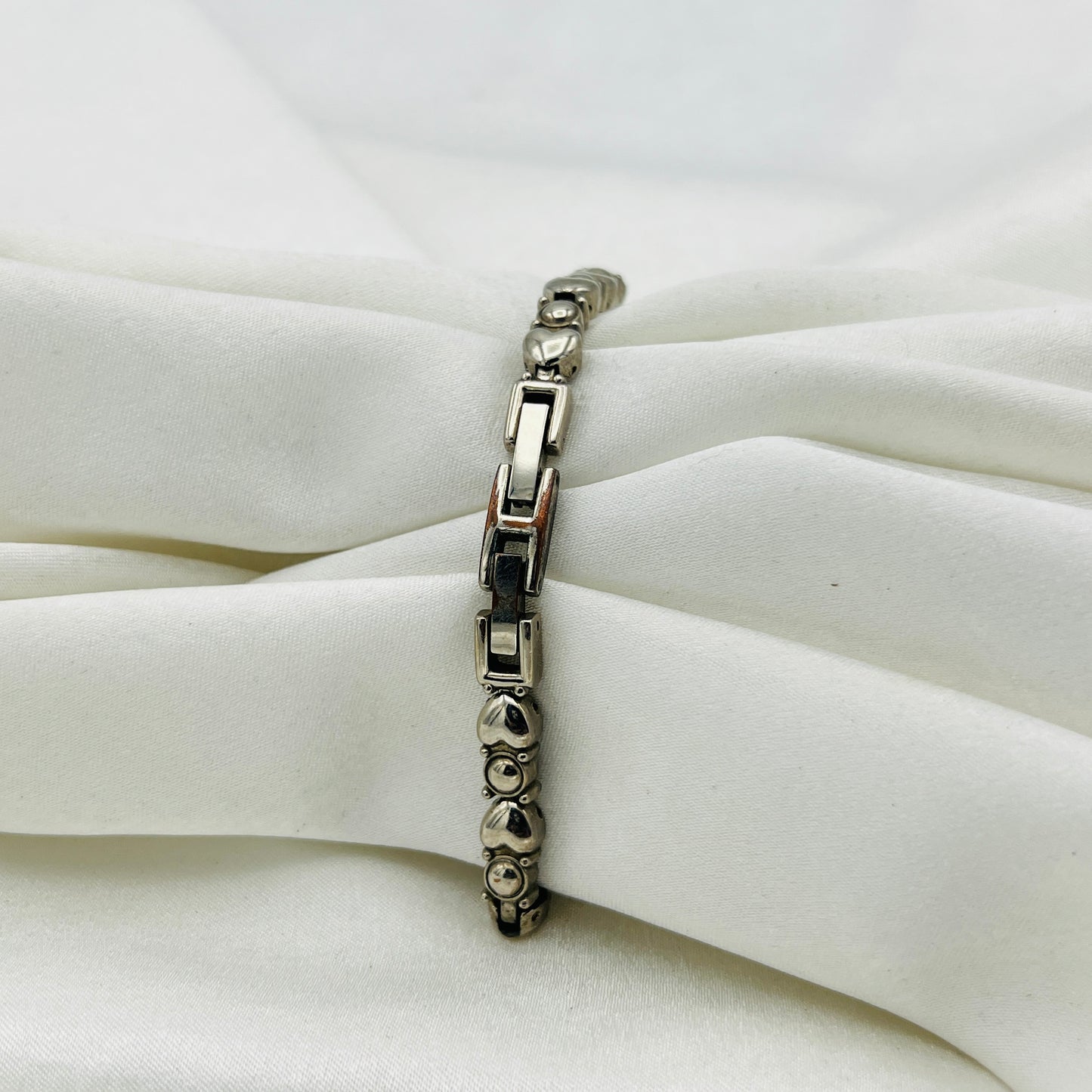 Dainty Heart Strap Watch