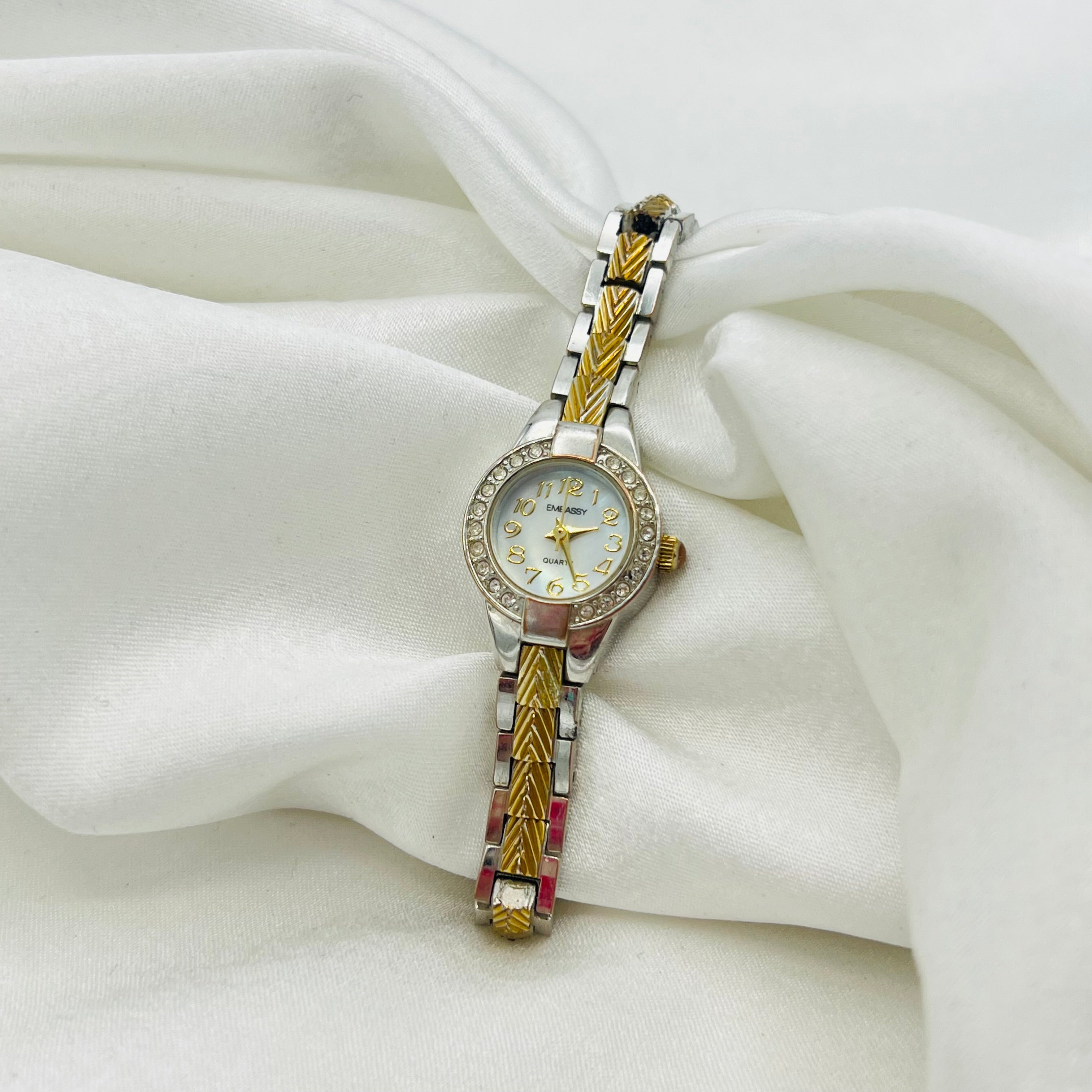 ✨🩶 Dainty Two-Toned Diamanté Watch