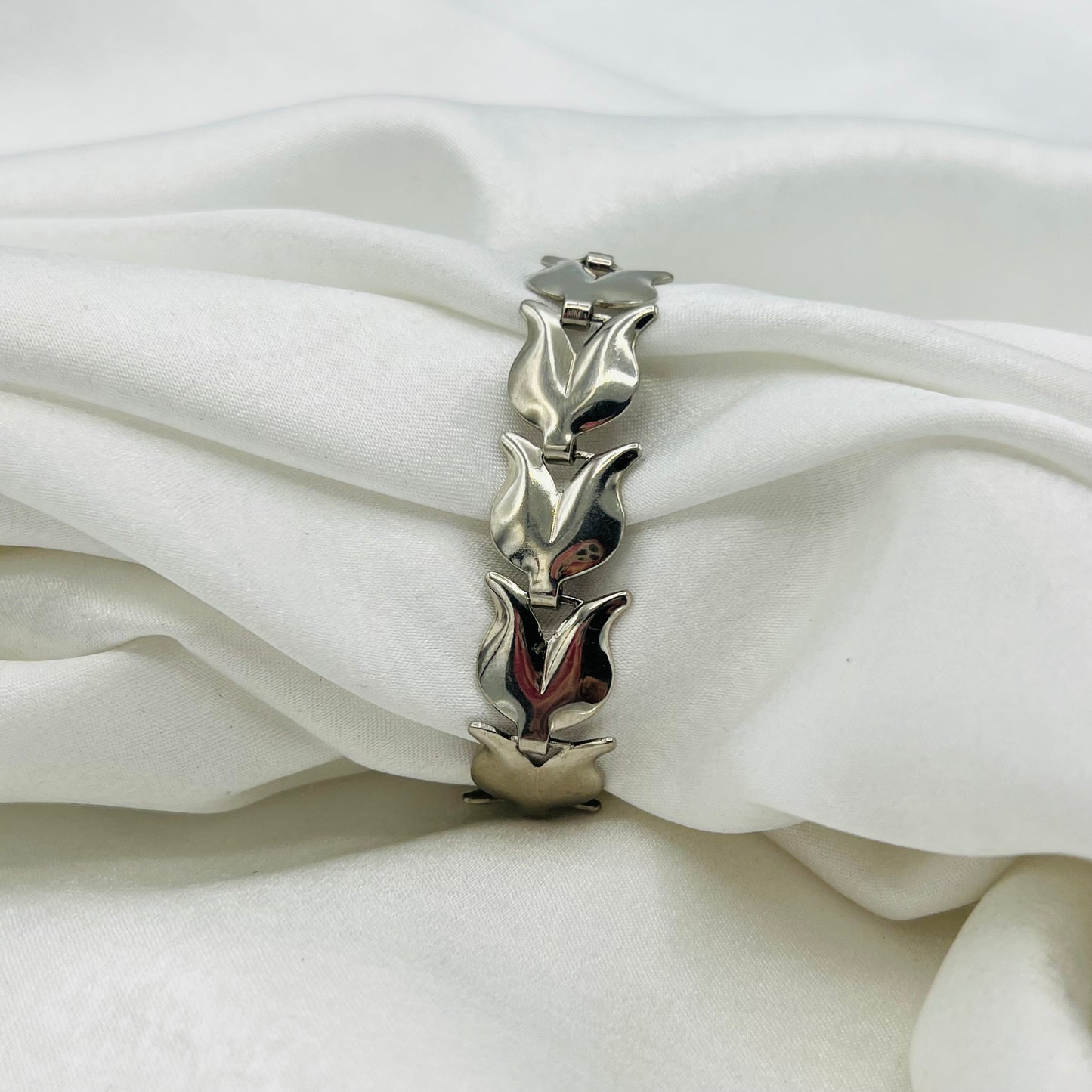 Cute Silver-Toned Bracelet