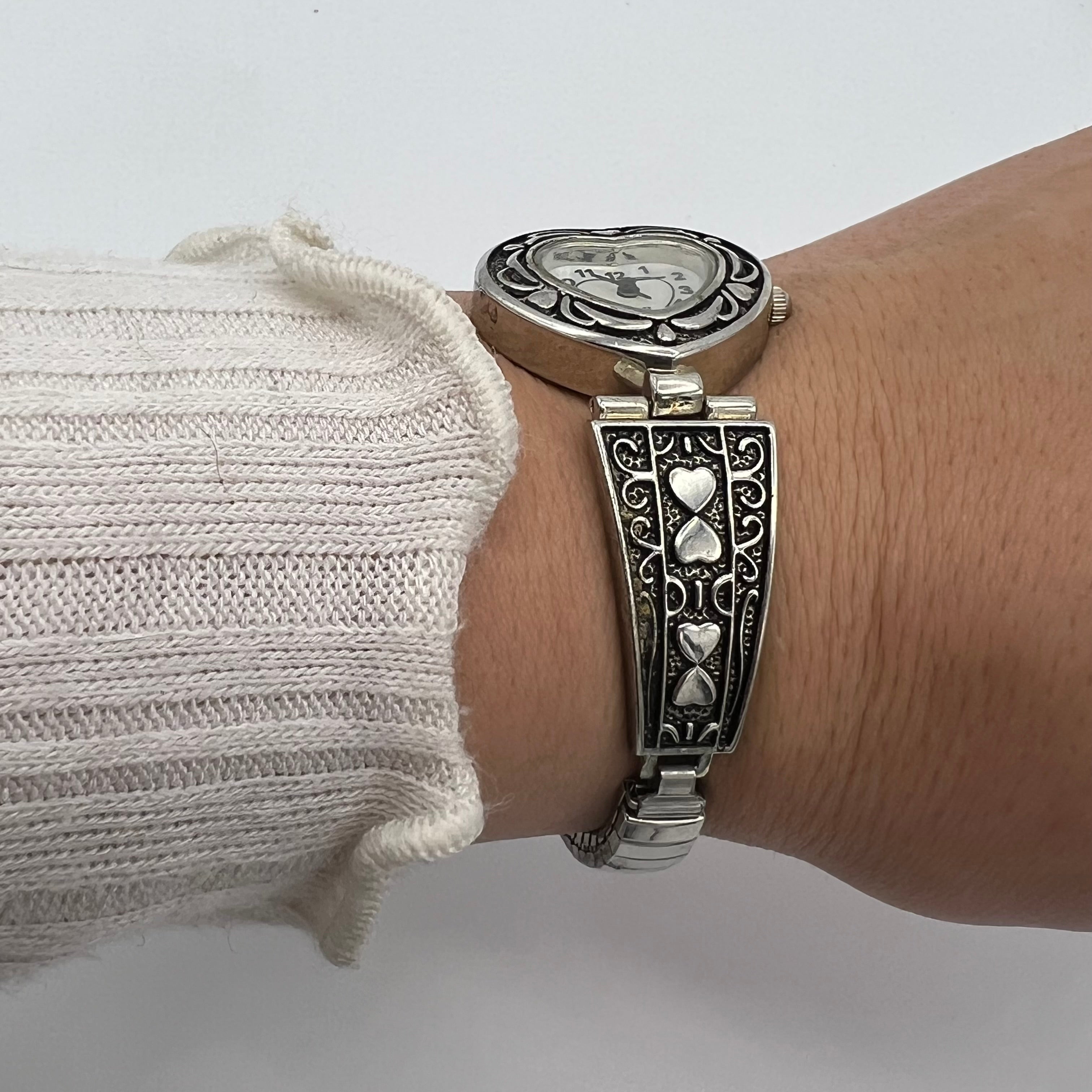 🩶 Silver-Toned Watch with Mother of Pearl Heart Dial