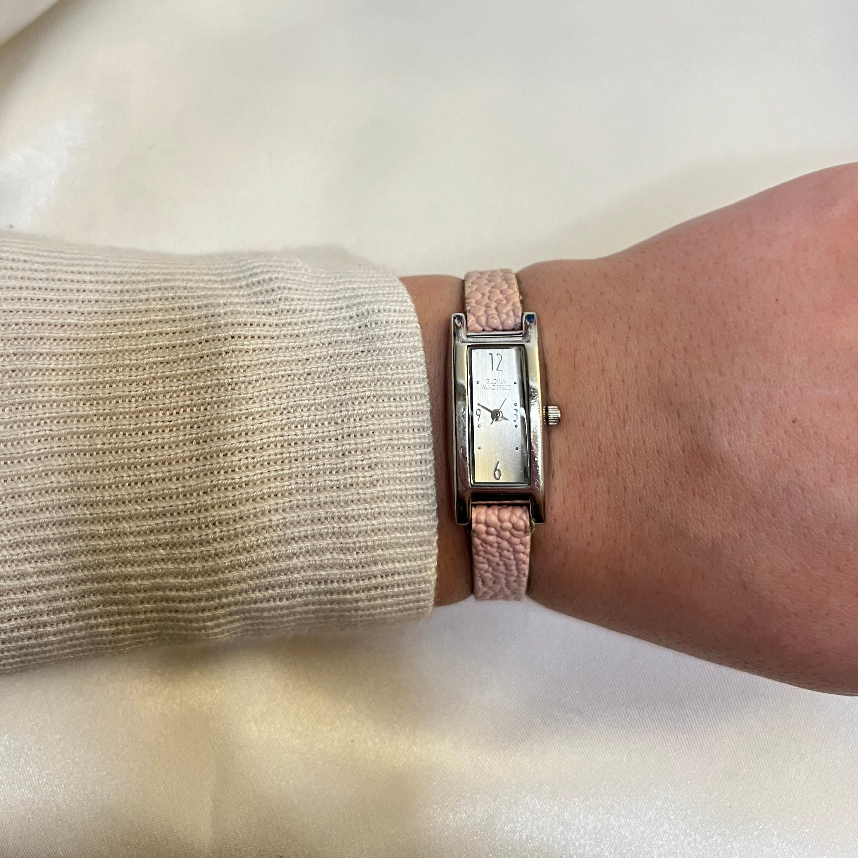 🤍💓 Silver Rectangle Face Pink Leather Strap Watch