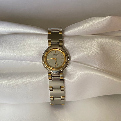 💛🤍 Two-Toned Citizen Watch