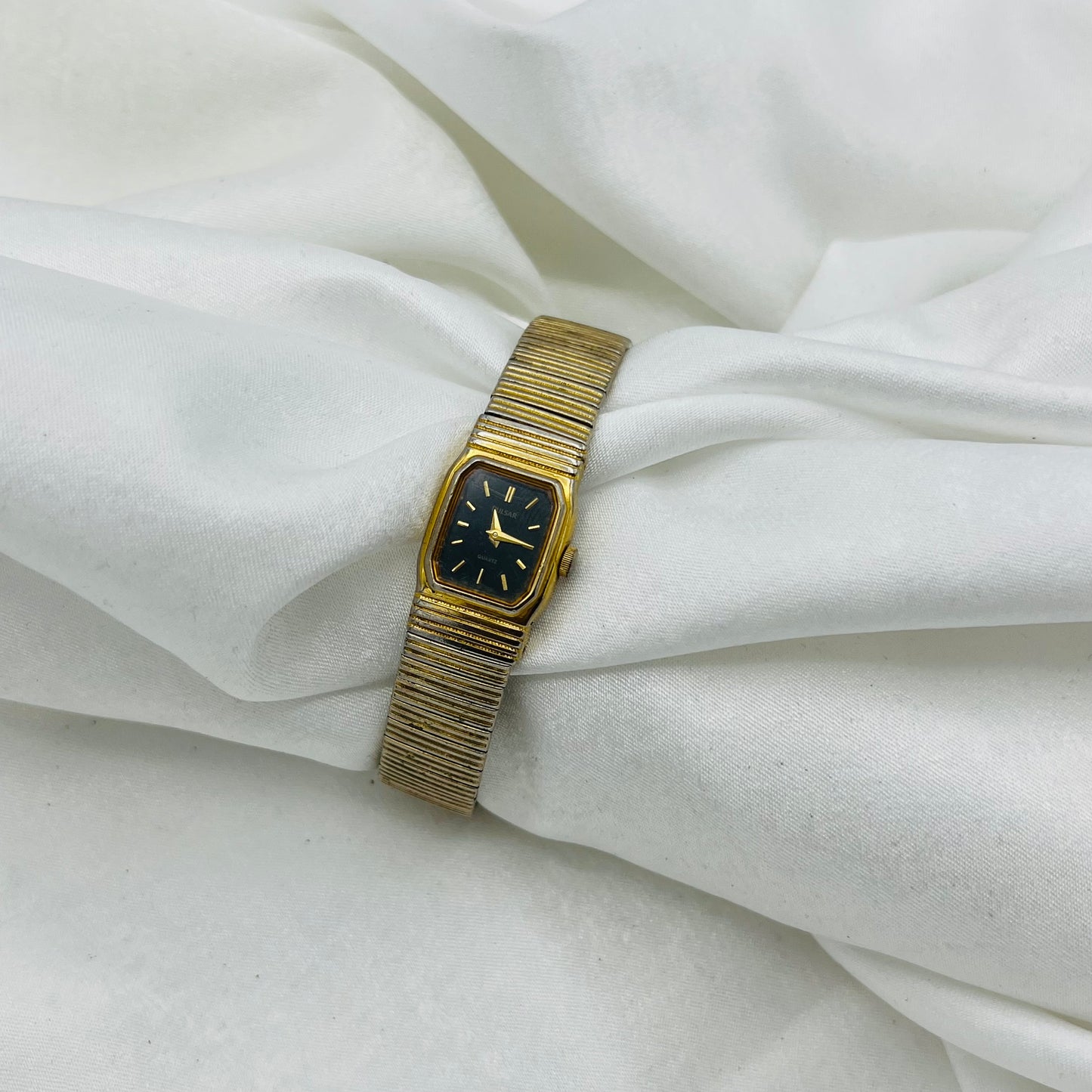 💛 Dainty Pulsar Watch