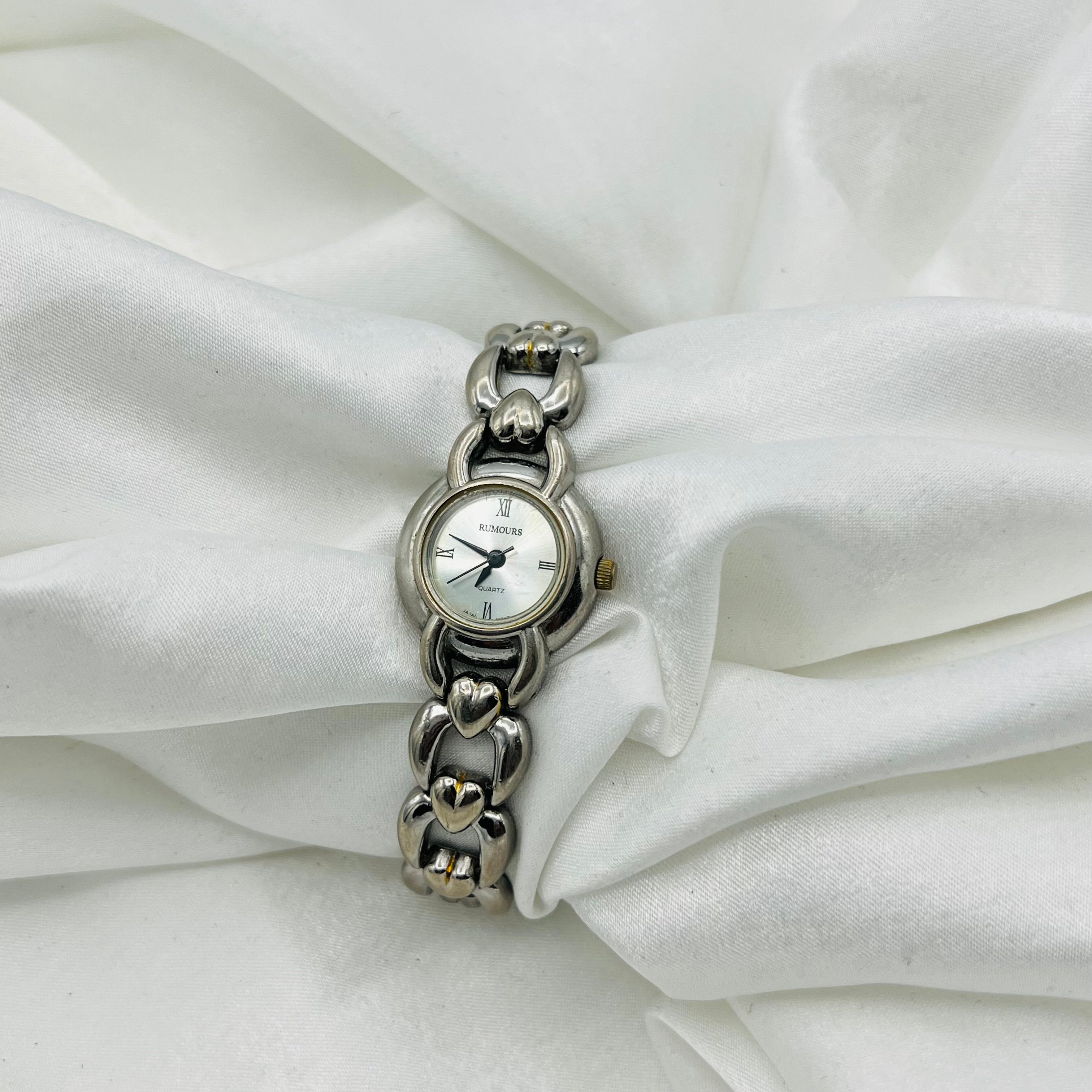 🩶 Silver-Toned Watch with Heart Strap