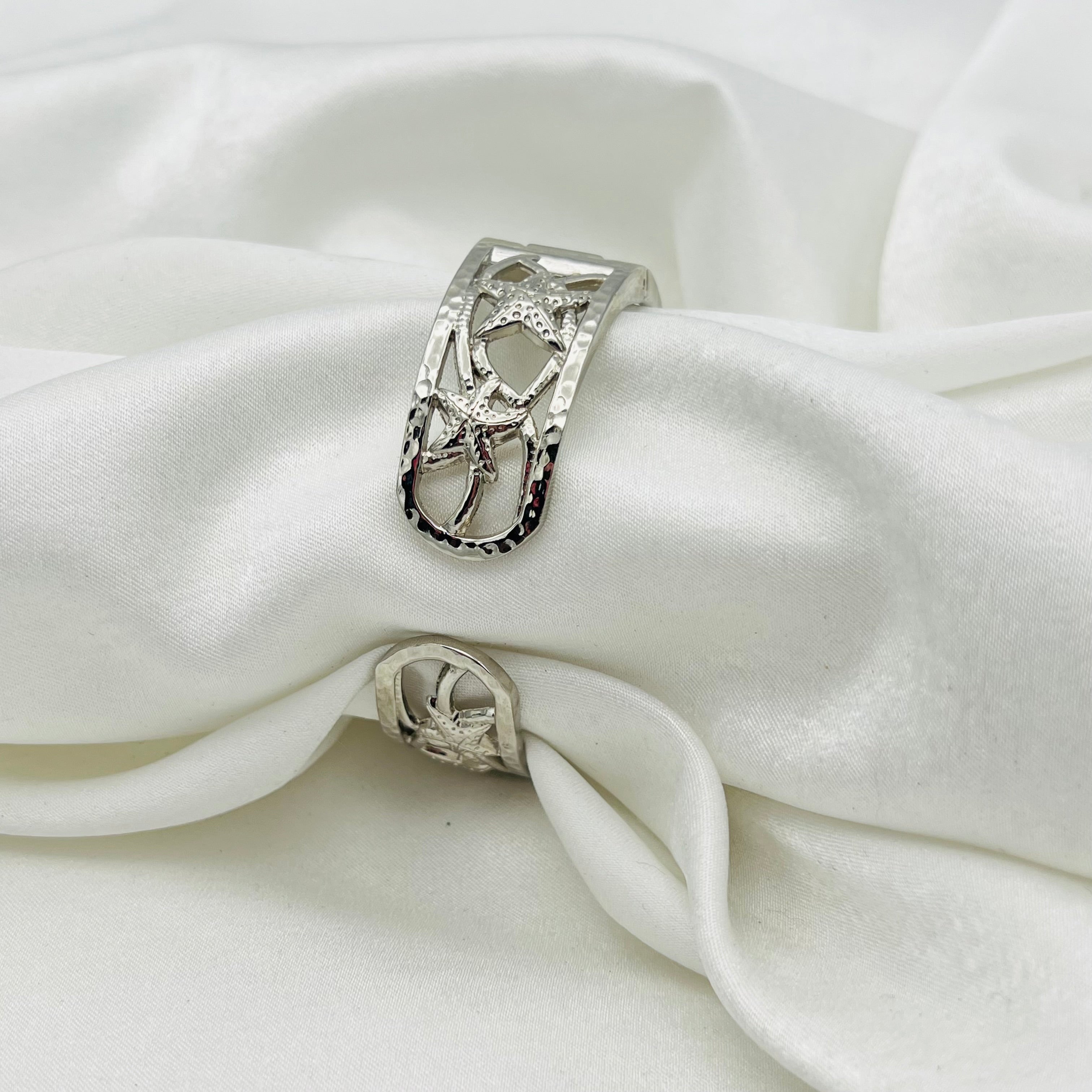 🩶 Starfish Cuff Watch