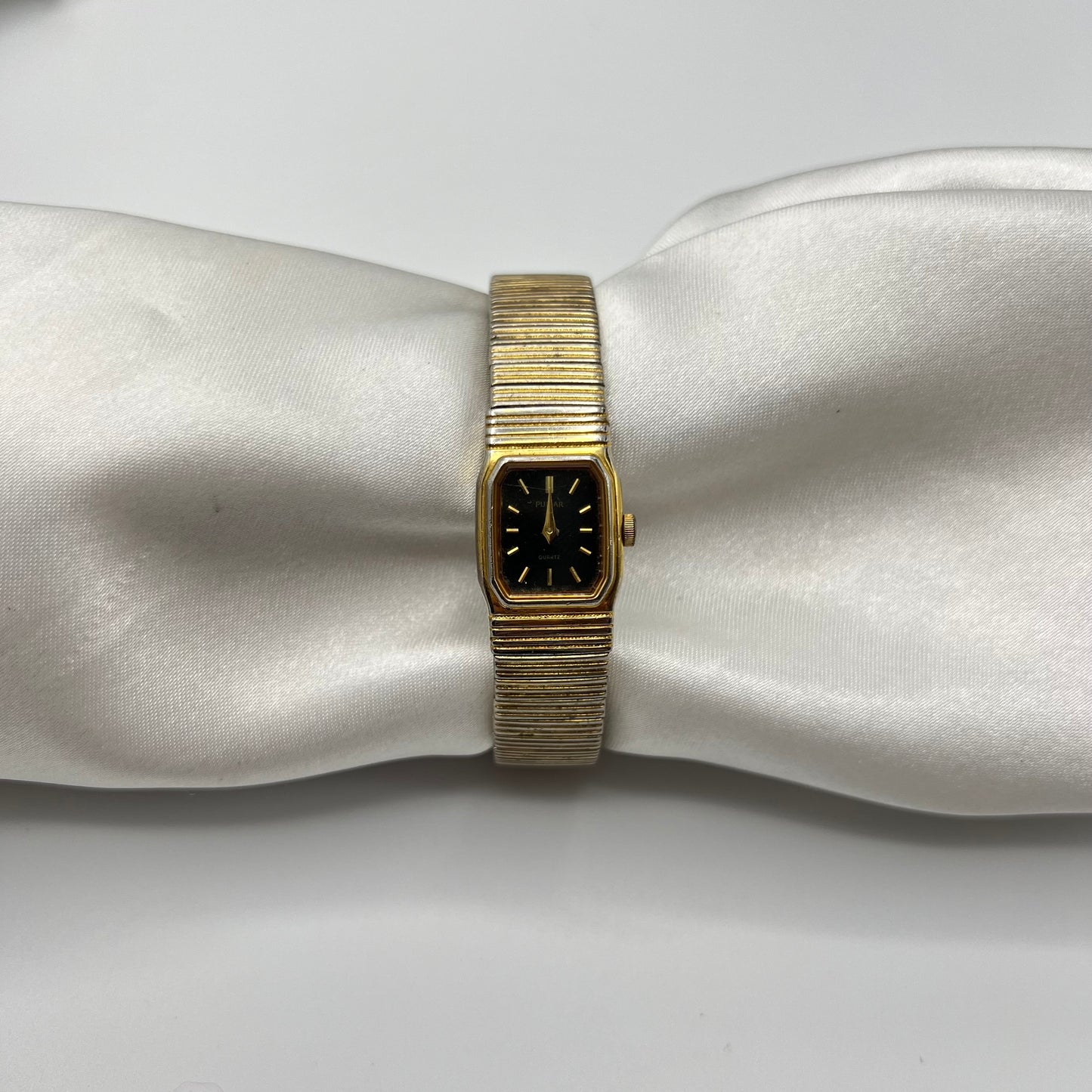 💛 Dainty Pulsar Watch