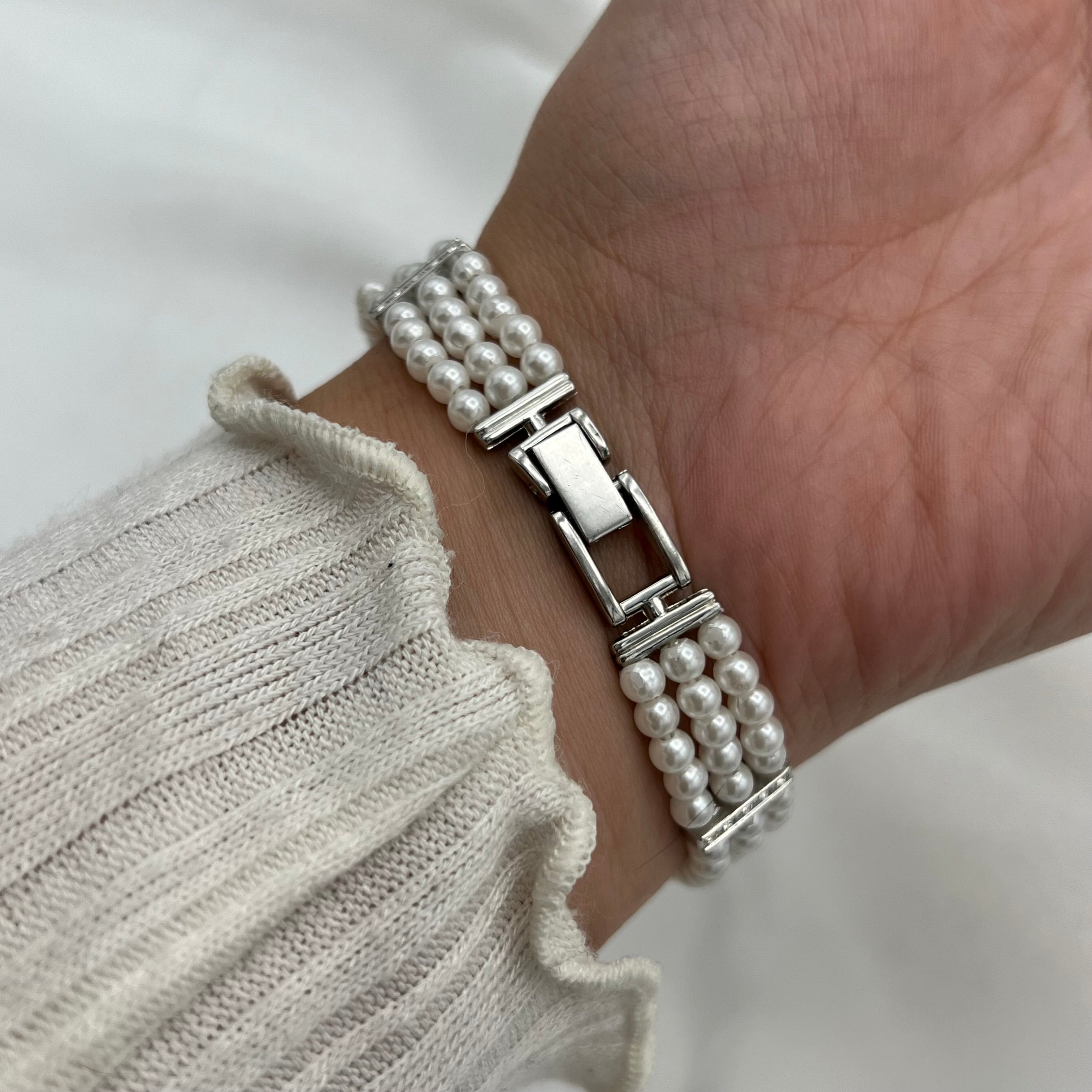 🤍 White Beaded Silver-Toned Watch