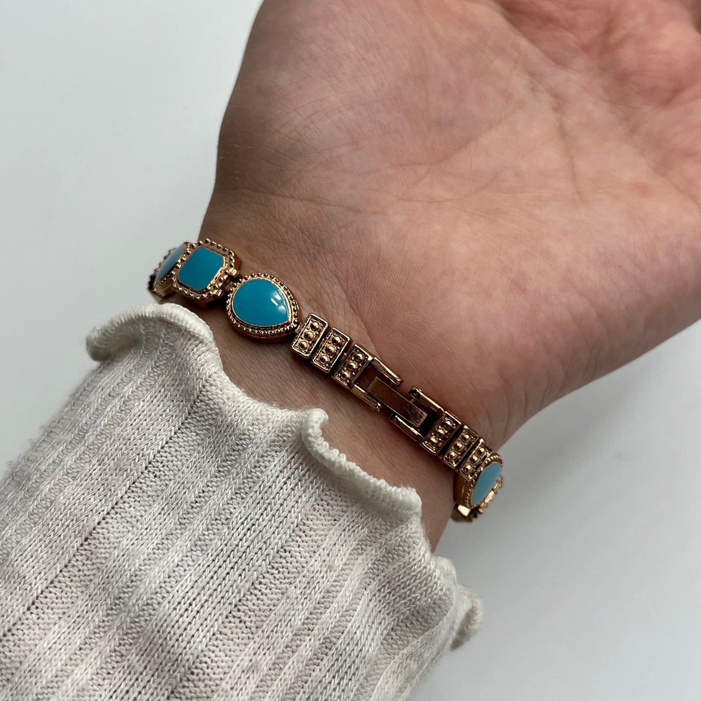 💙 Rose Gold-Toned Watch with Blue Detailed