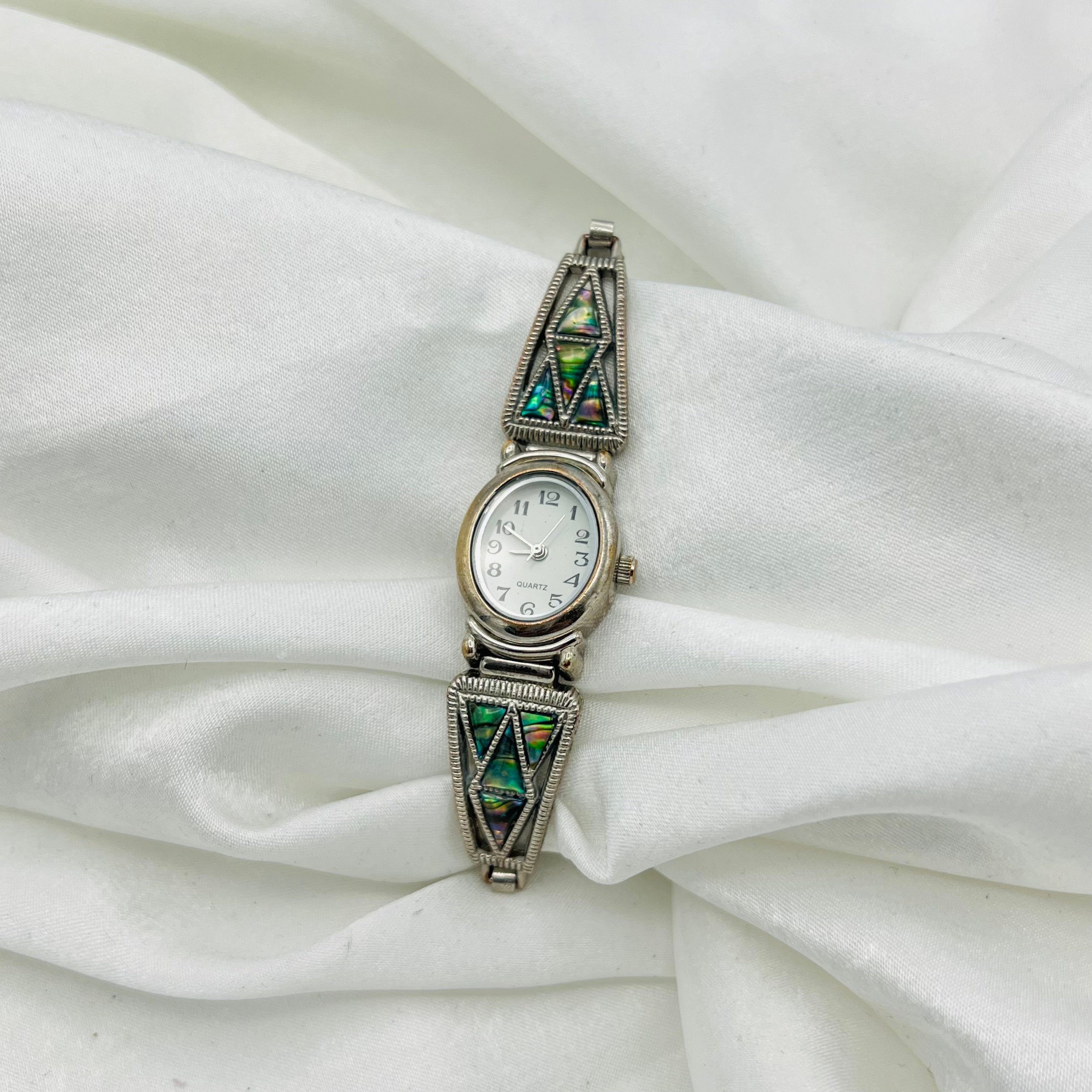 🧜‍♀️ Silver-Toned Watch with Abalone Triangle Details