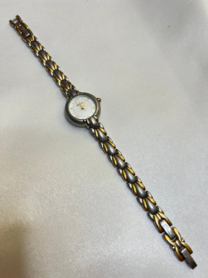 🩶💛 Two-Toned Round Face Watch