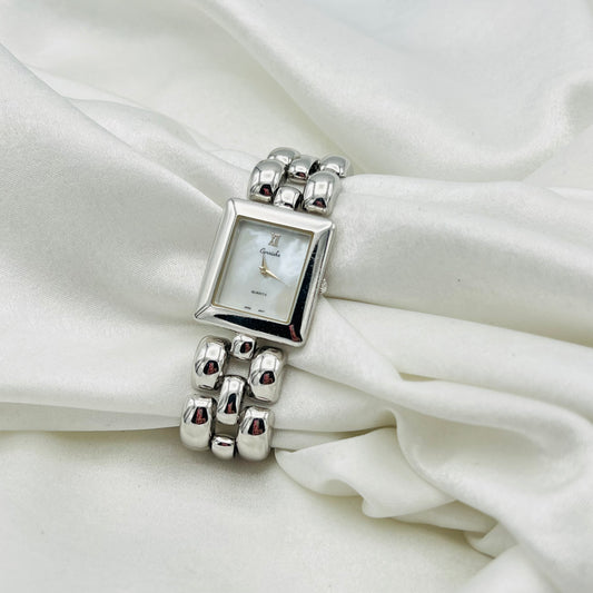 🩶 Silver-Toned Watch with Mother of Pearl Dial