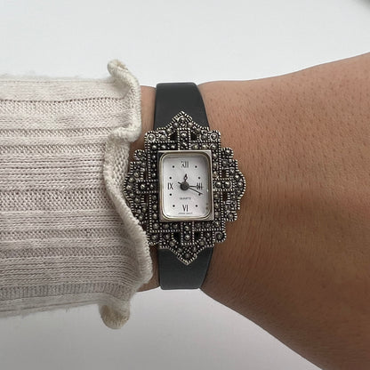 🩶 Art Deco Leather Strap Watch
