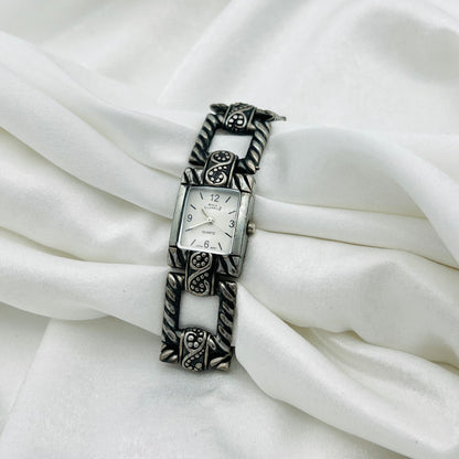 🩶 Gothic Style Watch