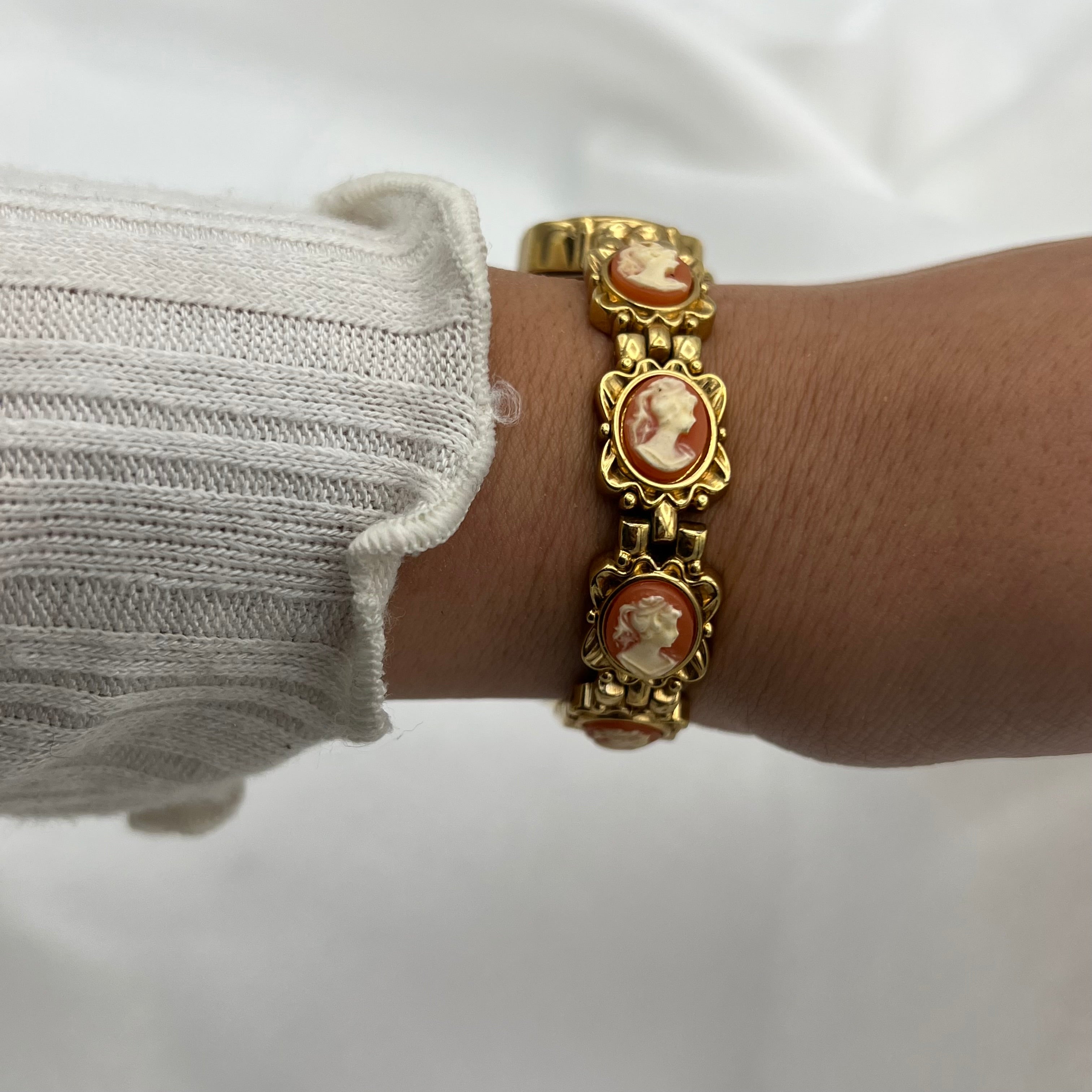 ✨ Gold-Toned Cameo Watch