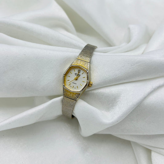 💛 Gold Octagon Face Watch