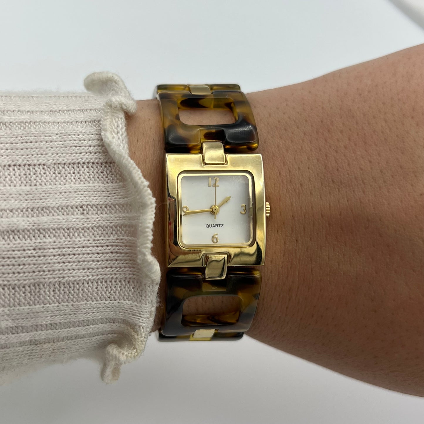 Chic Tortoise Shell Watch