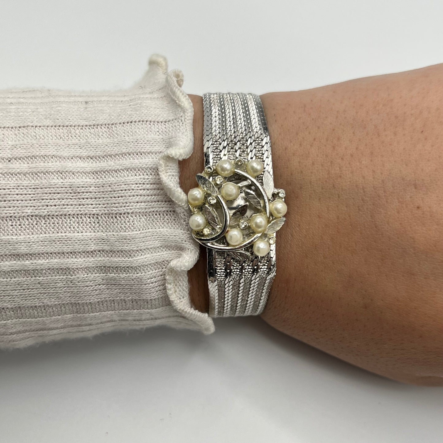 RARE Pilgrim 17 Jewels Silver-Toned Peek-a-boo Watch