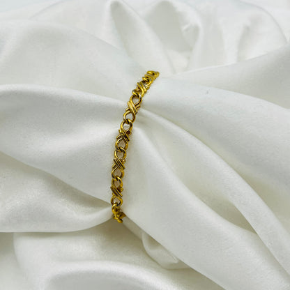 Detailed Gold-Toned Bracelet