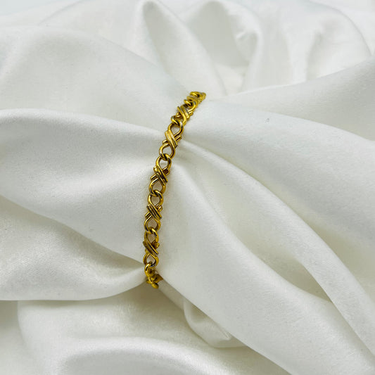 Detailed Gold-Toned Bracelet