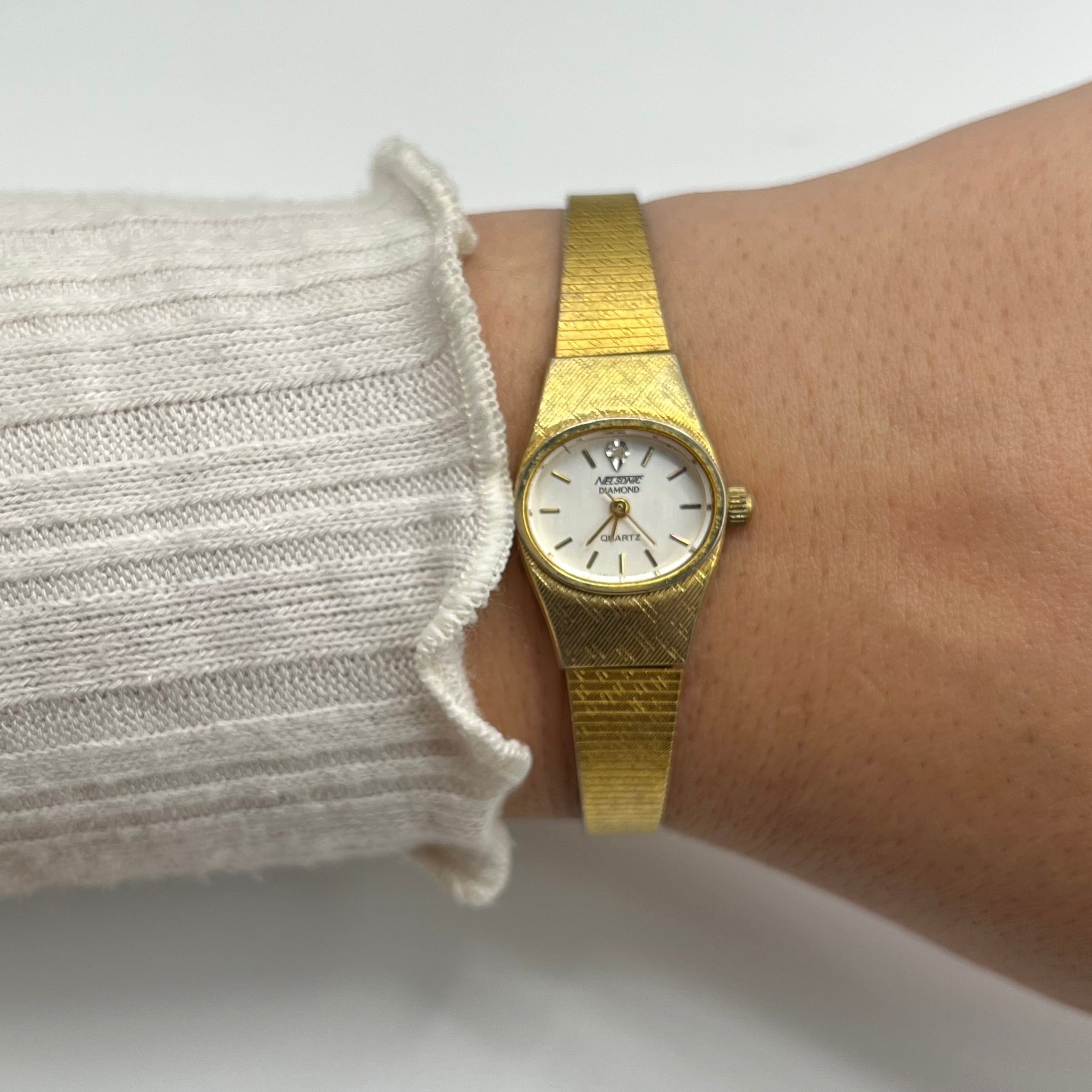 💛 Dainty Gold-Toned Watch