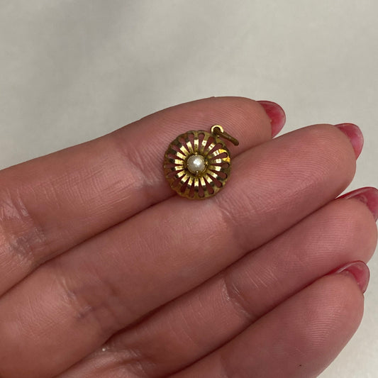 Gold Pearl Pendant