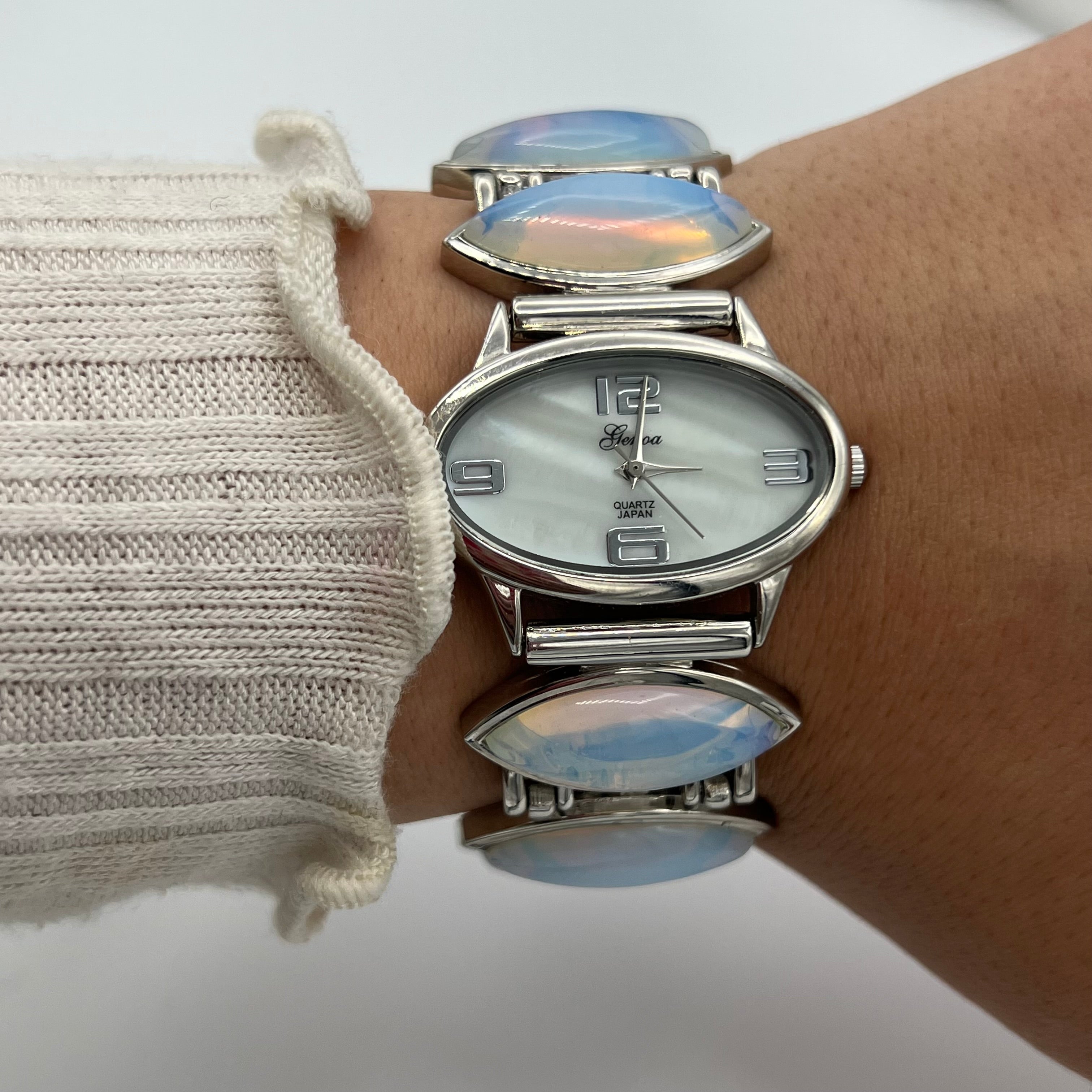 🤍✨ Irridescent Statement Watch