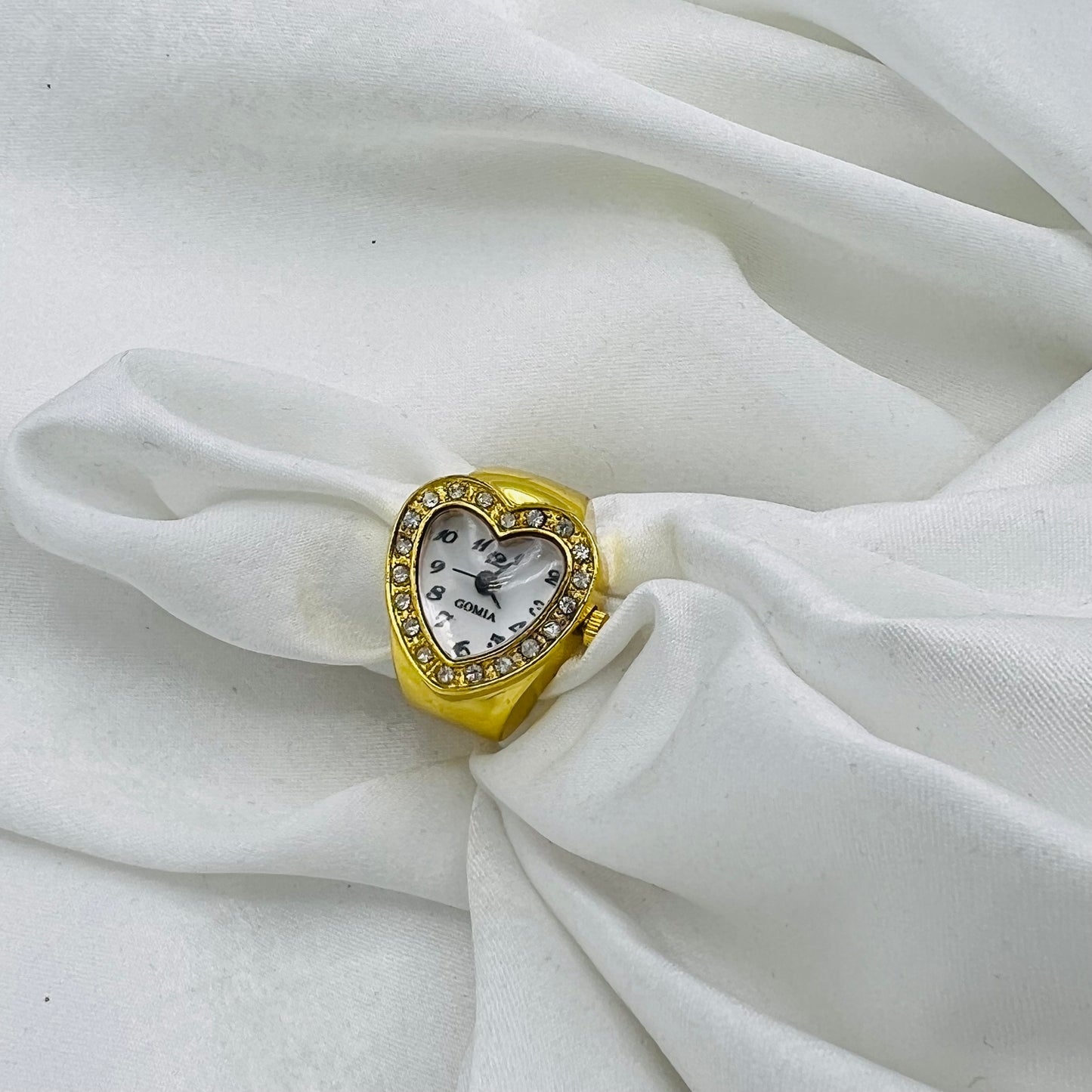 💛 Gold-Toned Heart Watch Ring