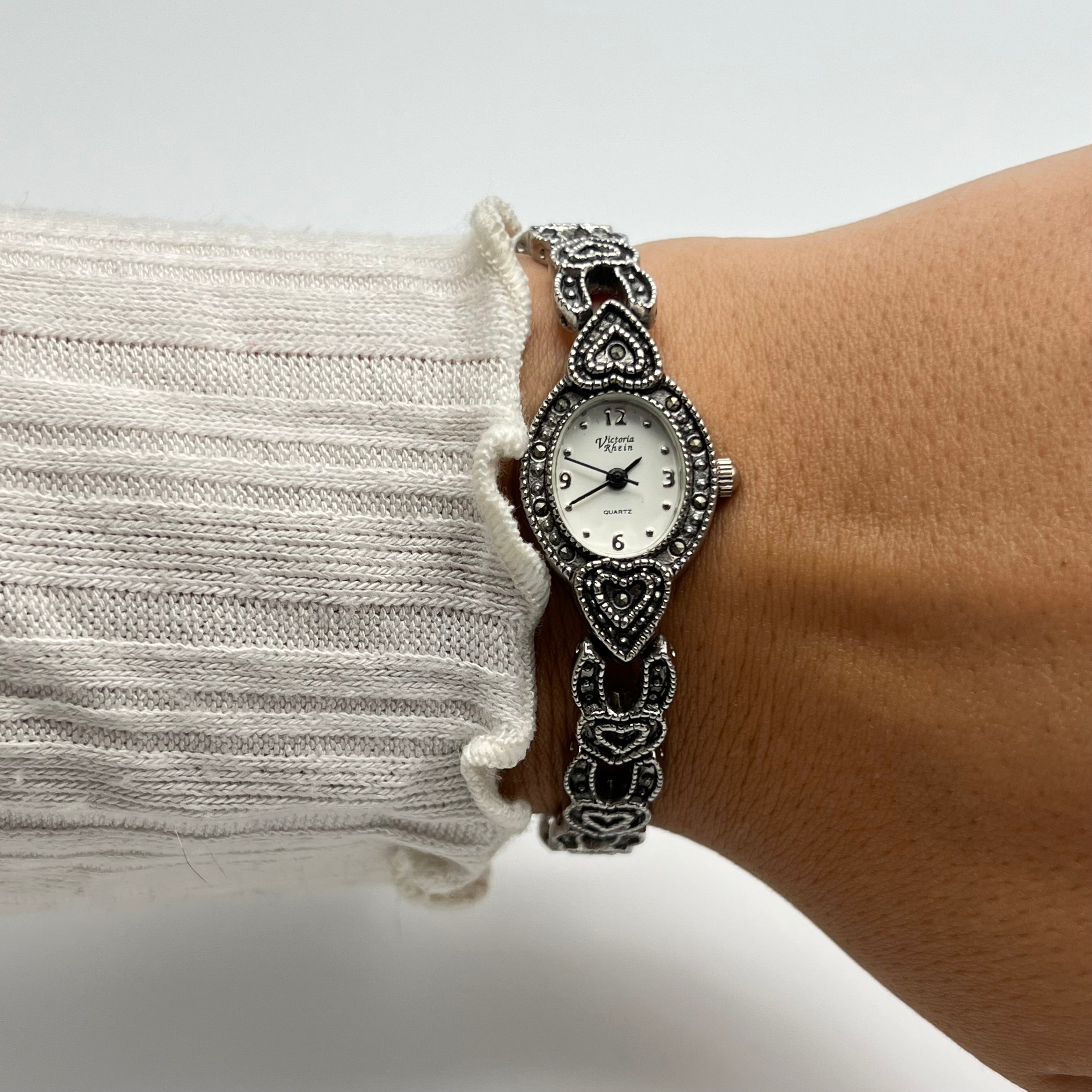 🩶 Silver-Toned Heart Art Deco Watch