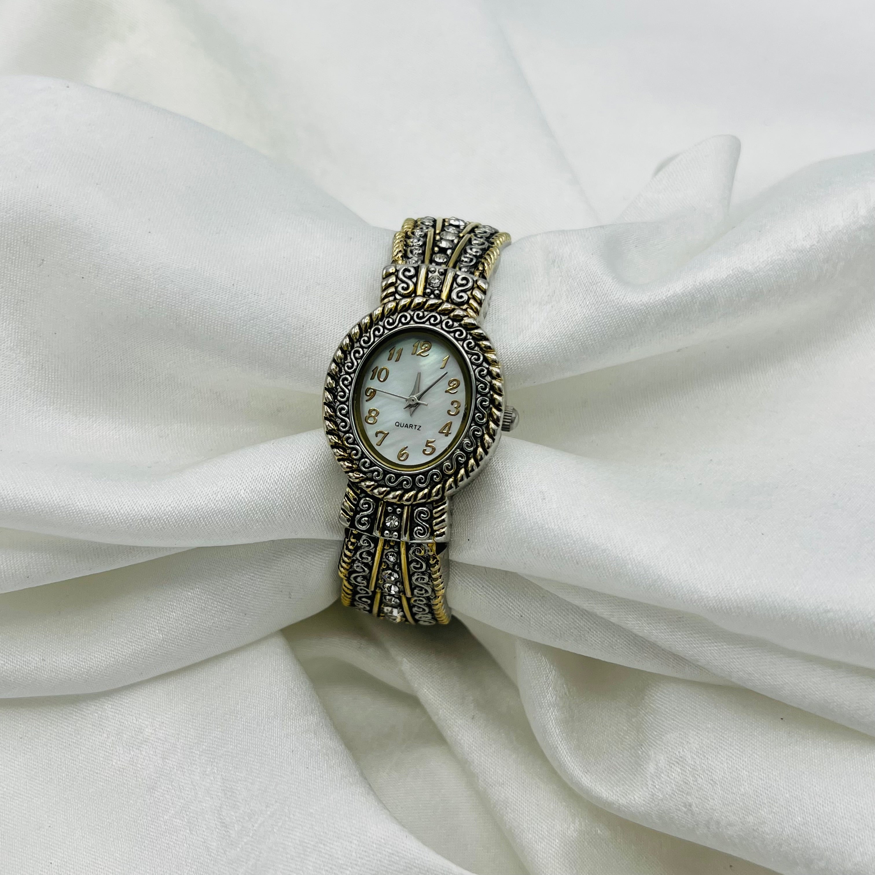 💛🤍 Two-Toned Art Deco Cuff Watch