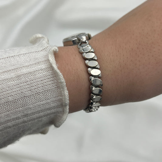 Welsbro 17 Jewels Heart Dial Watch